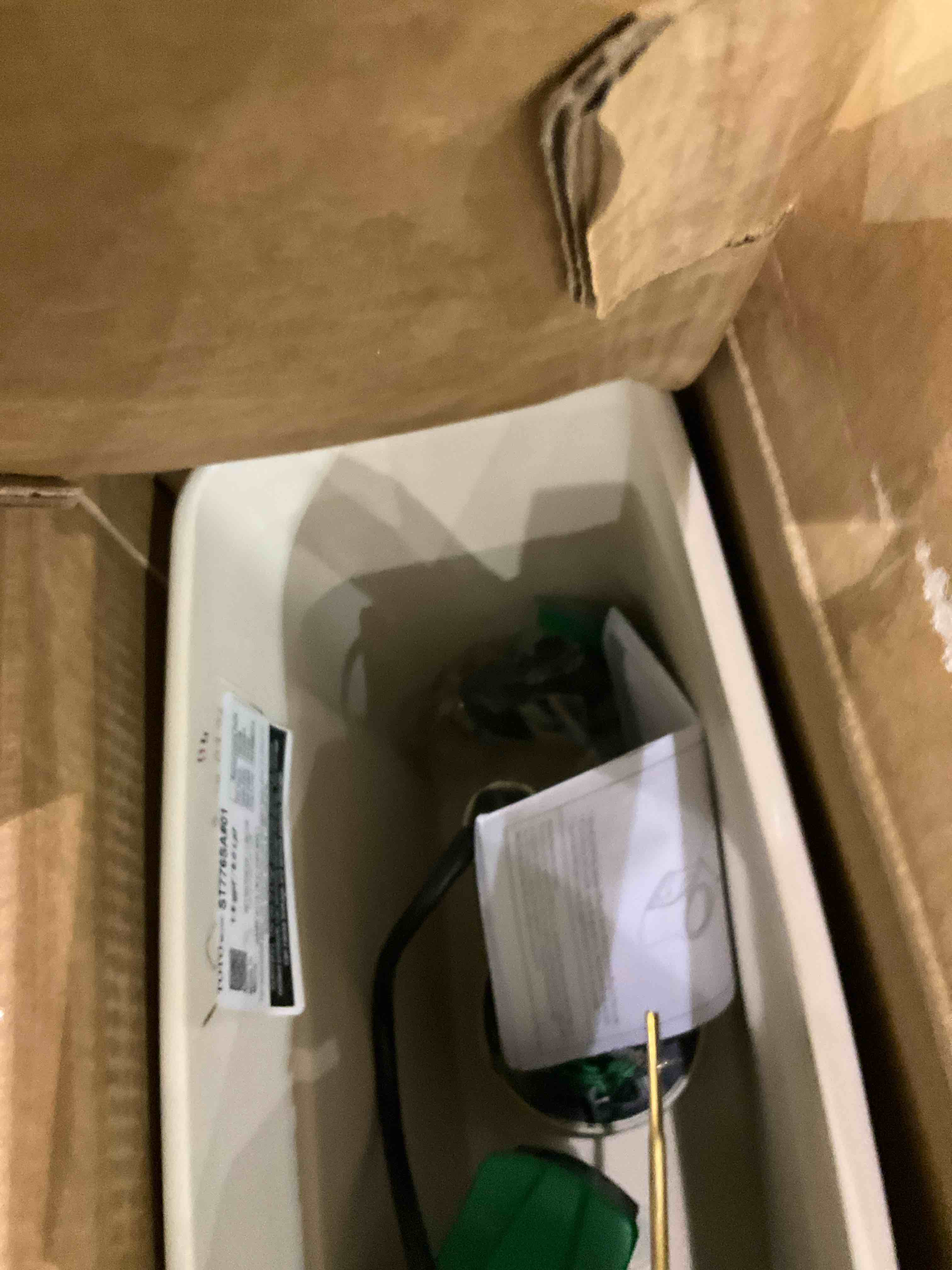 https://s3.amazonaws.com/lotting-images-prod/bidfta/BRN0312709_1732027384644.jpeg