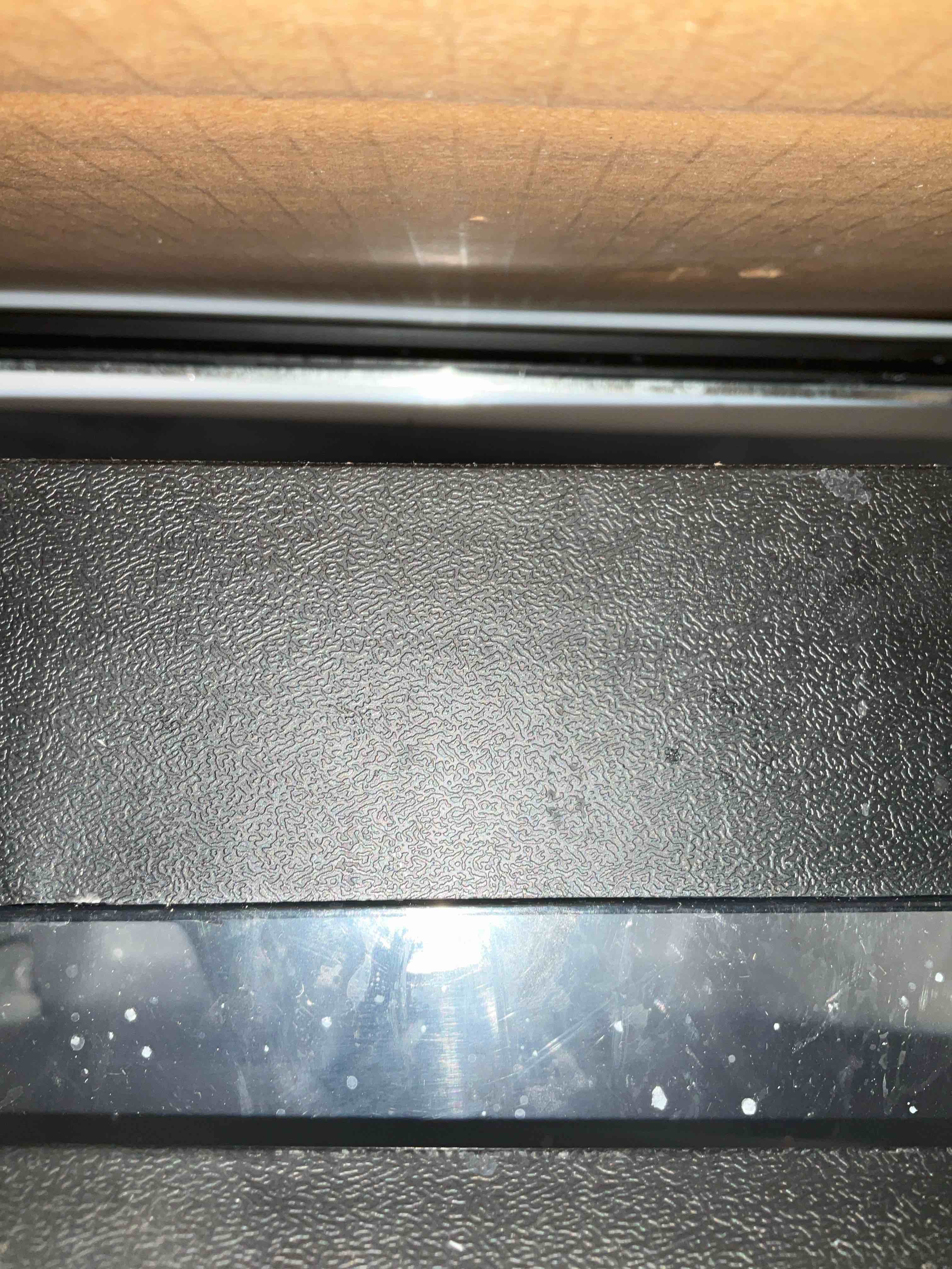https://s3.amazonaws.com/lotting-images-prod/bidfta/BRN0313873_1730897410274.jpeg
