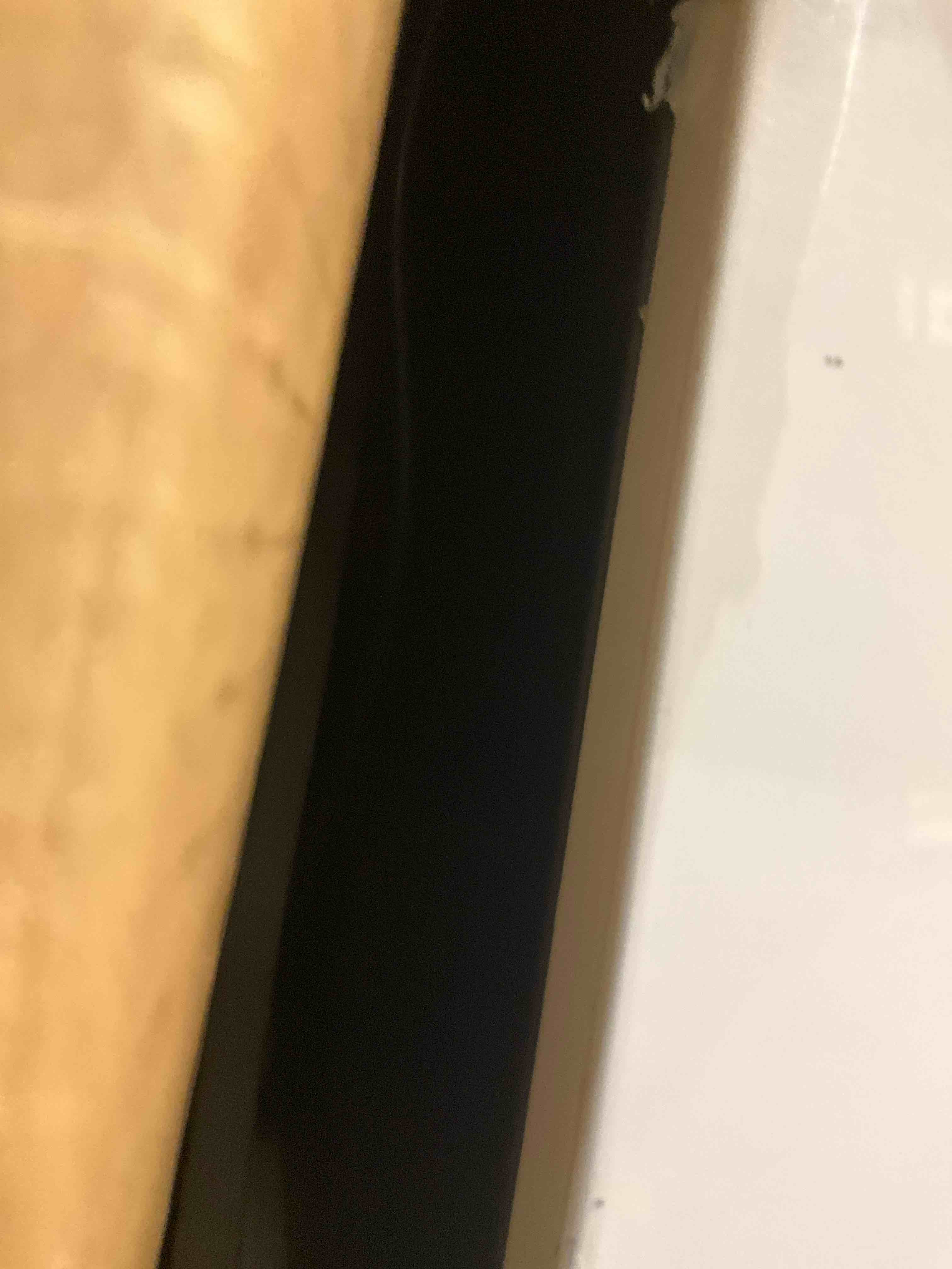 https://s3.amazonaws.com/lotting-images-prod/bidfta/BRN0313873_1730897415086.jpeg