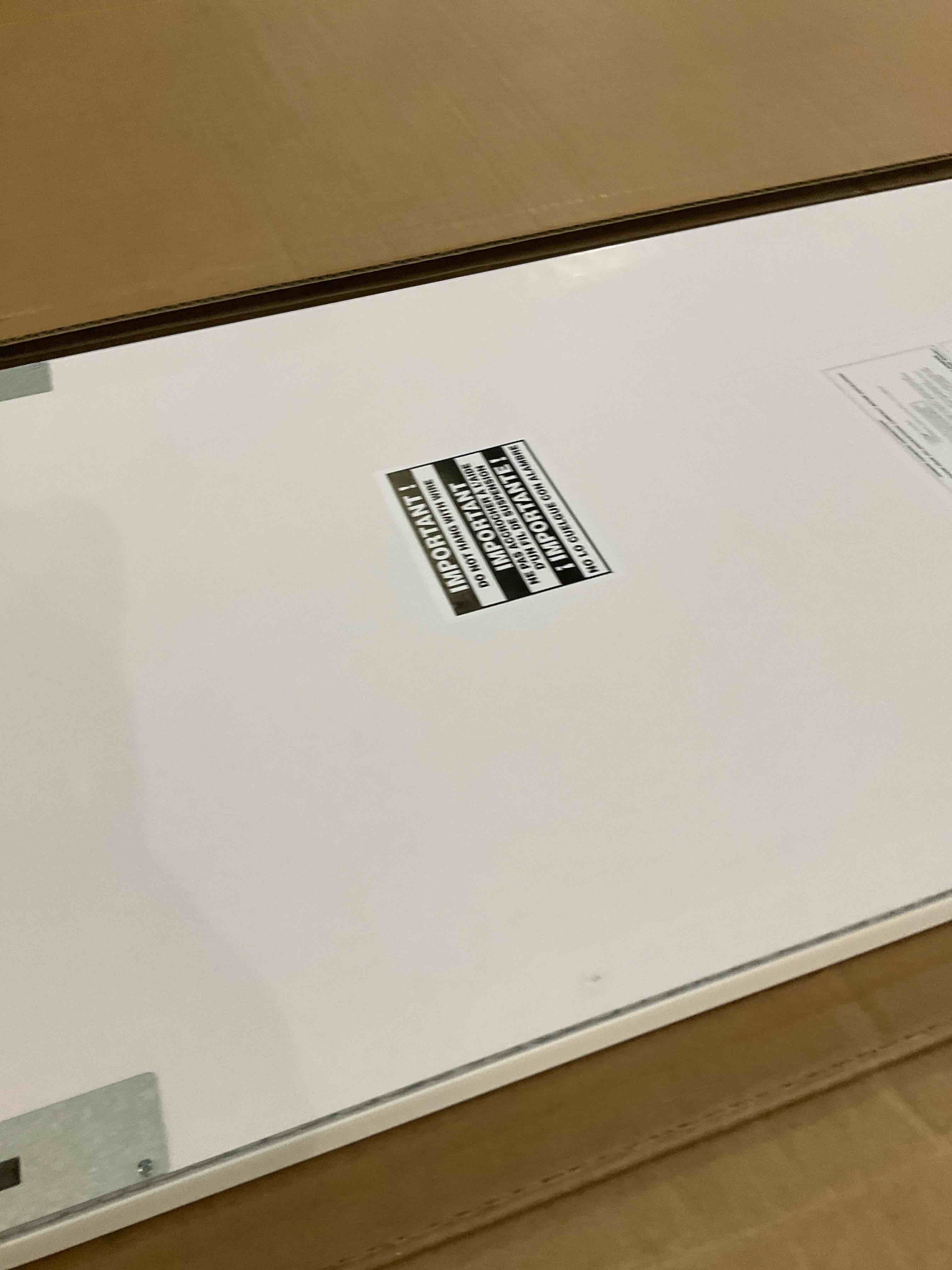 https://s3.amazonaws.com/lotting-images-prod/bidfta/BRN0313919_1730831385890.jpeg