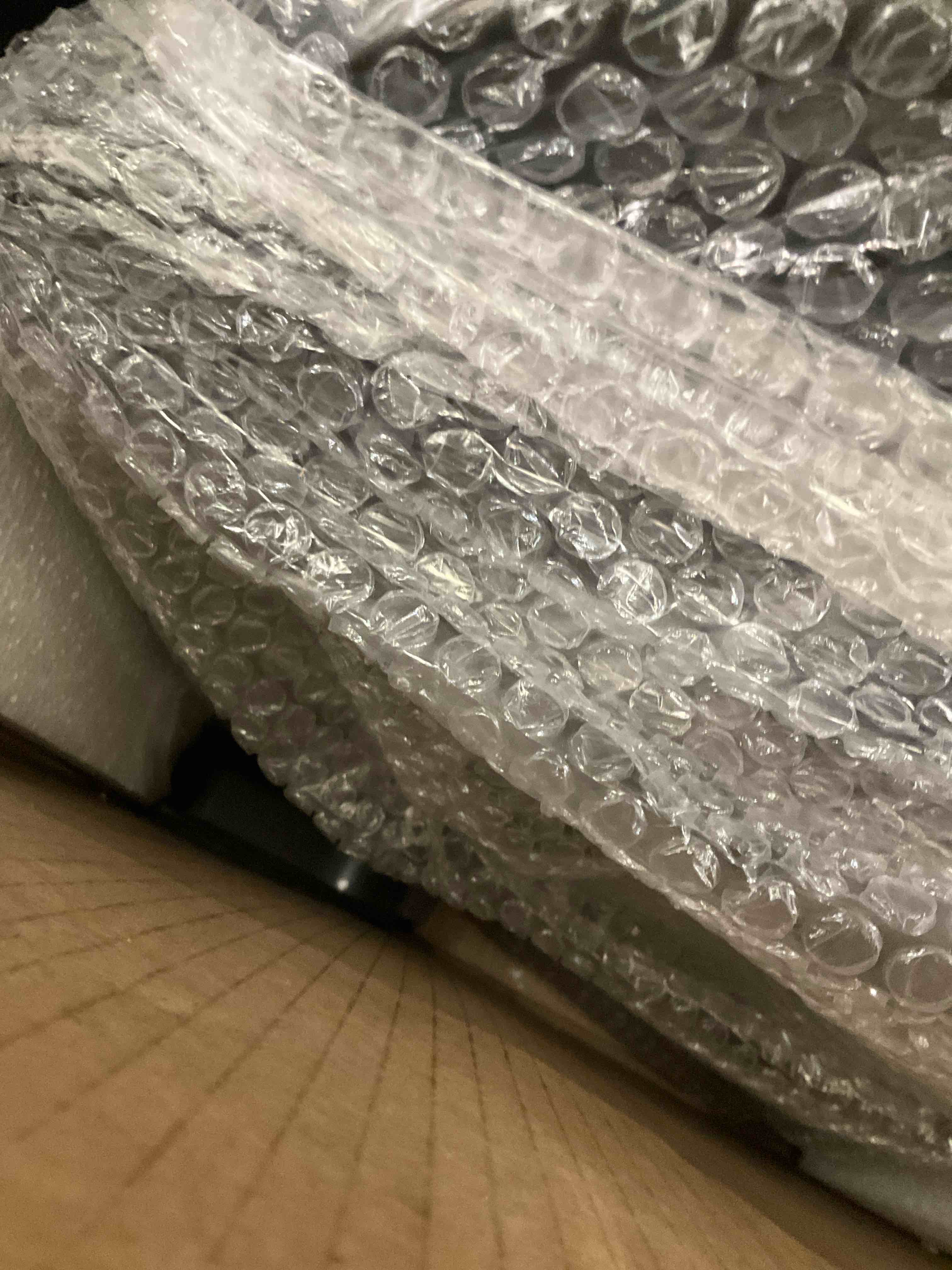 https://s3.amazonaws.com/lotting-images-prod/bidfta/BRN0313944_1730822112801.jpeg