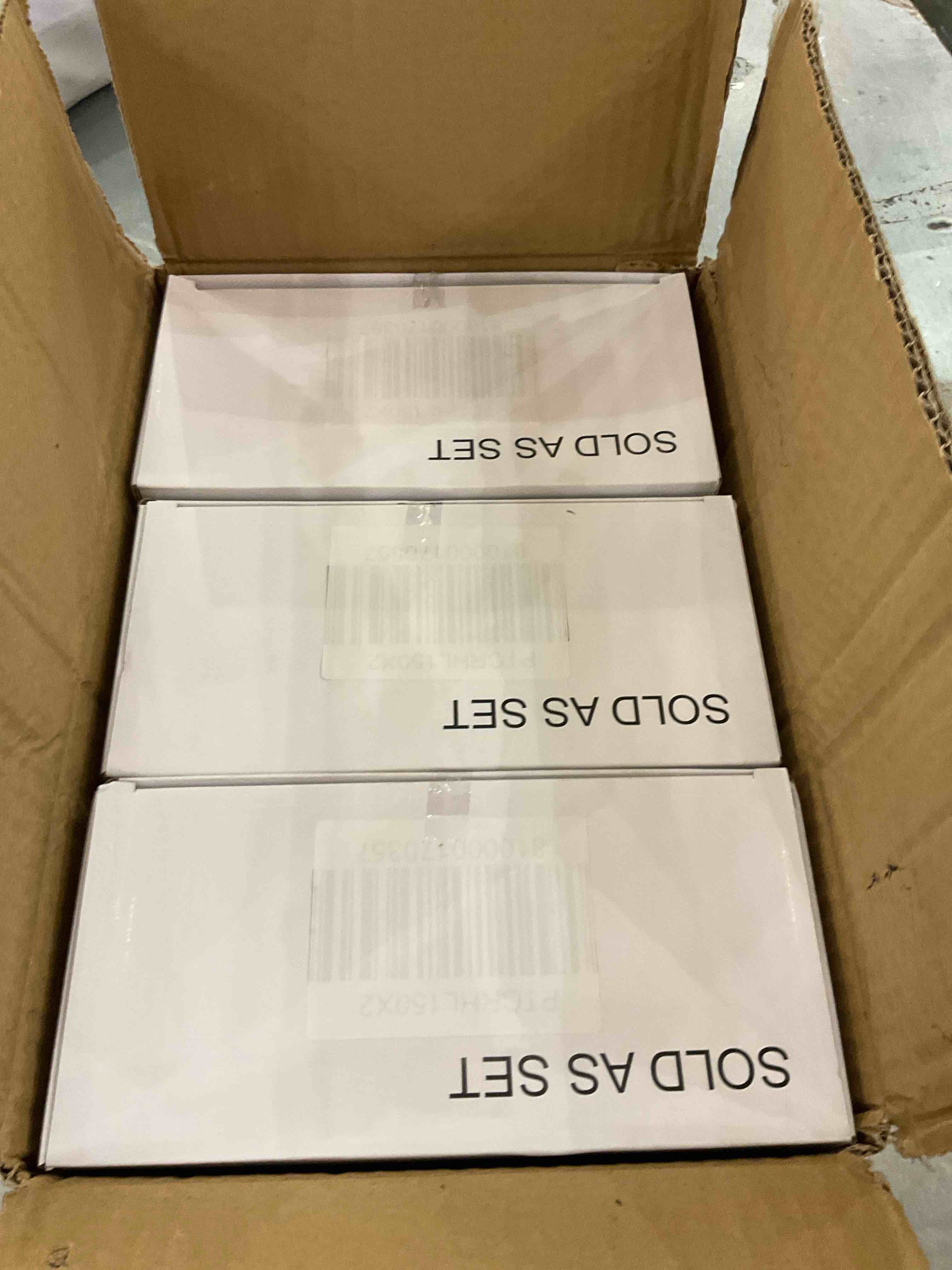 https://s3.amazonaws.com/lotting-images-prod/bidfta/BRN0314897_1730137159832.jpeg