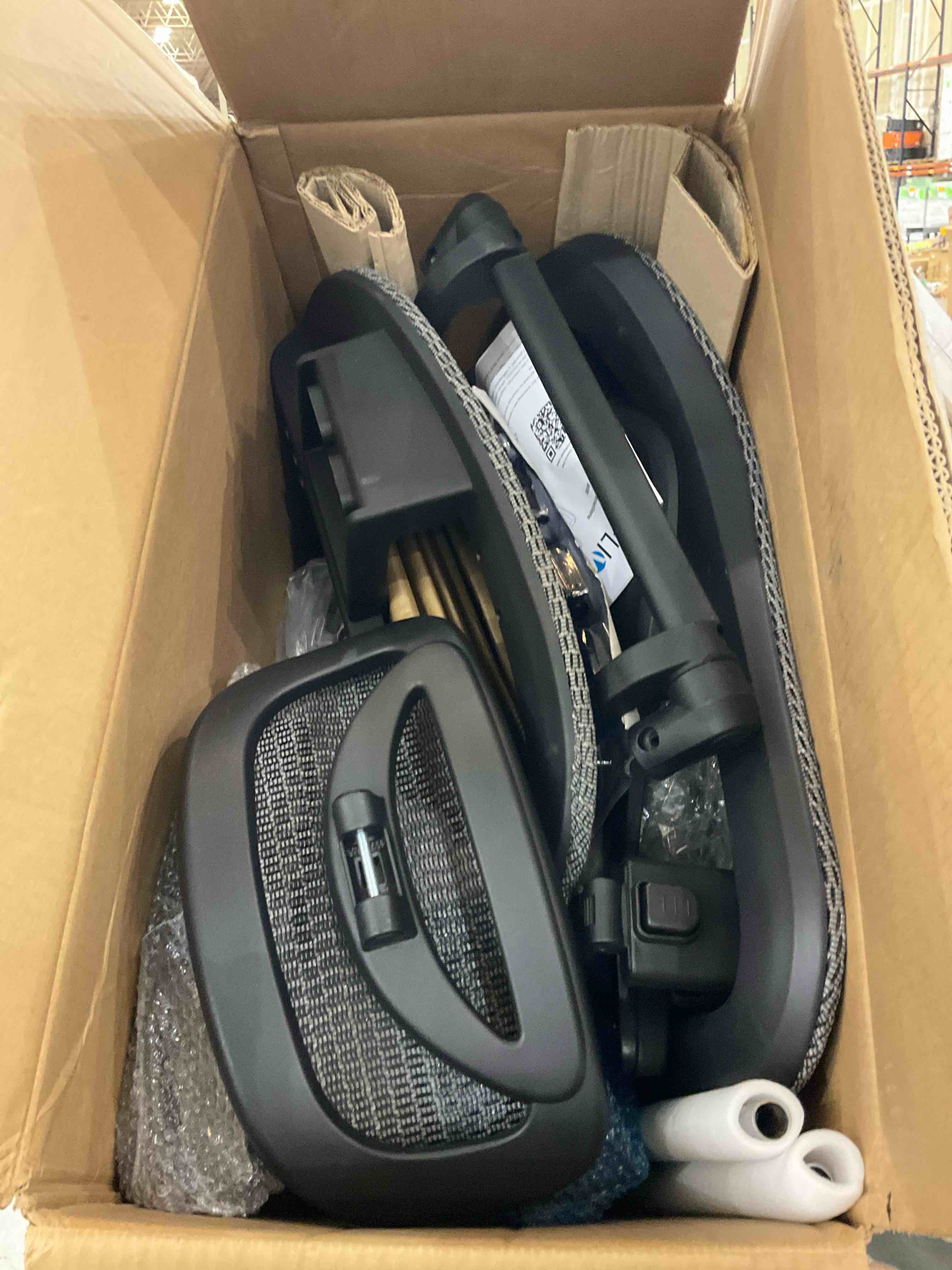 https://s3.amazonaws.com/lotting-images-prod/bidfta/BRN0314909_1730136917029.jpeg