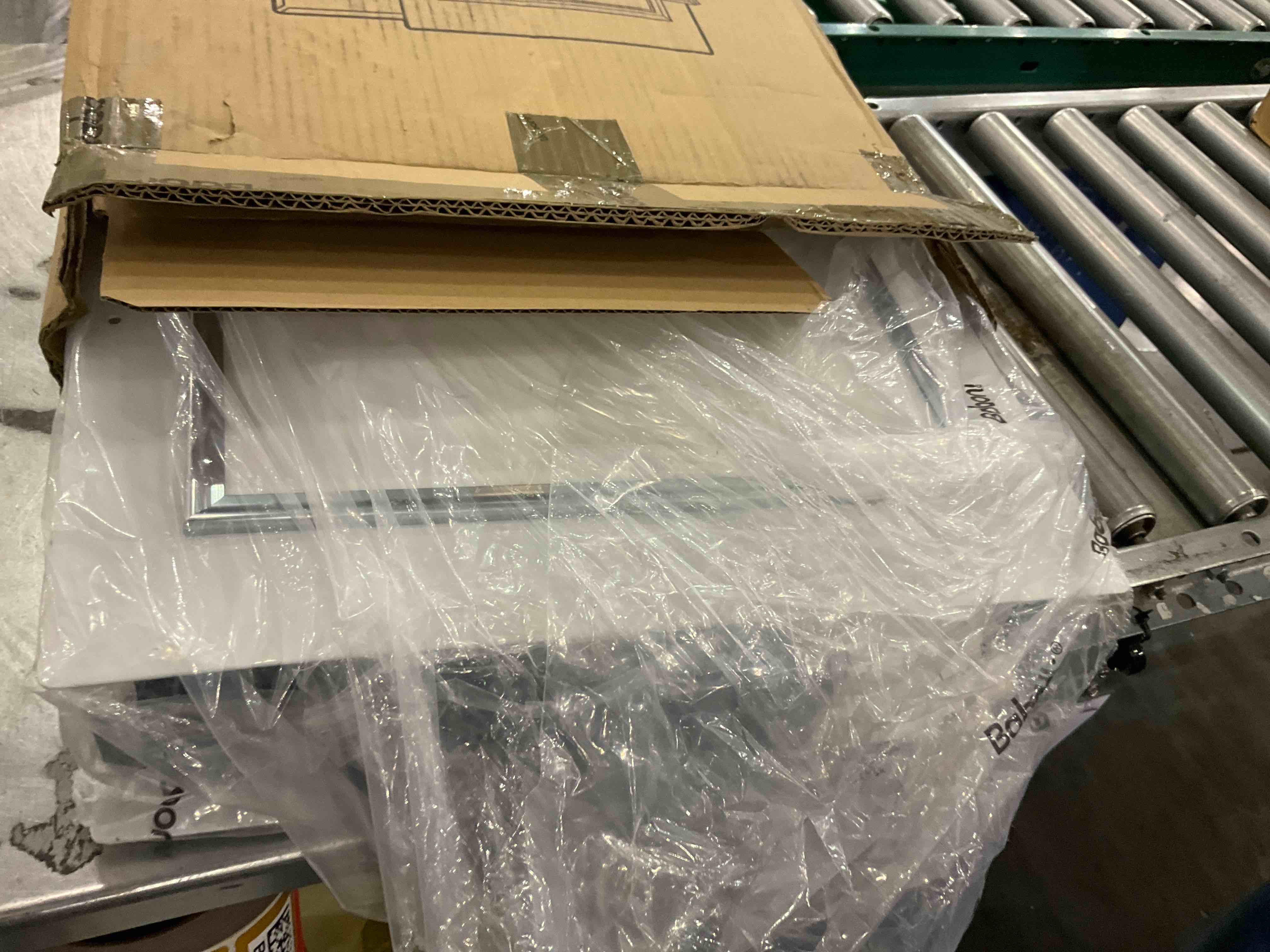 https://s3.amazonaws.com/lotting-images-prod/bidfta/BRN0315058_1729867475799.jpeg