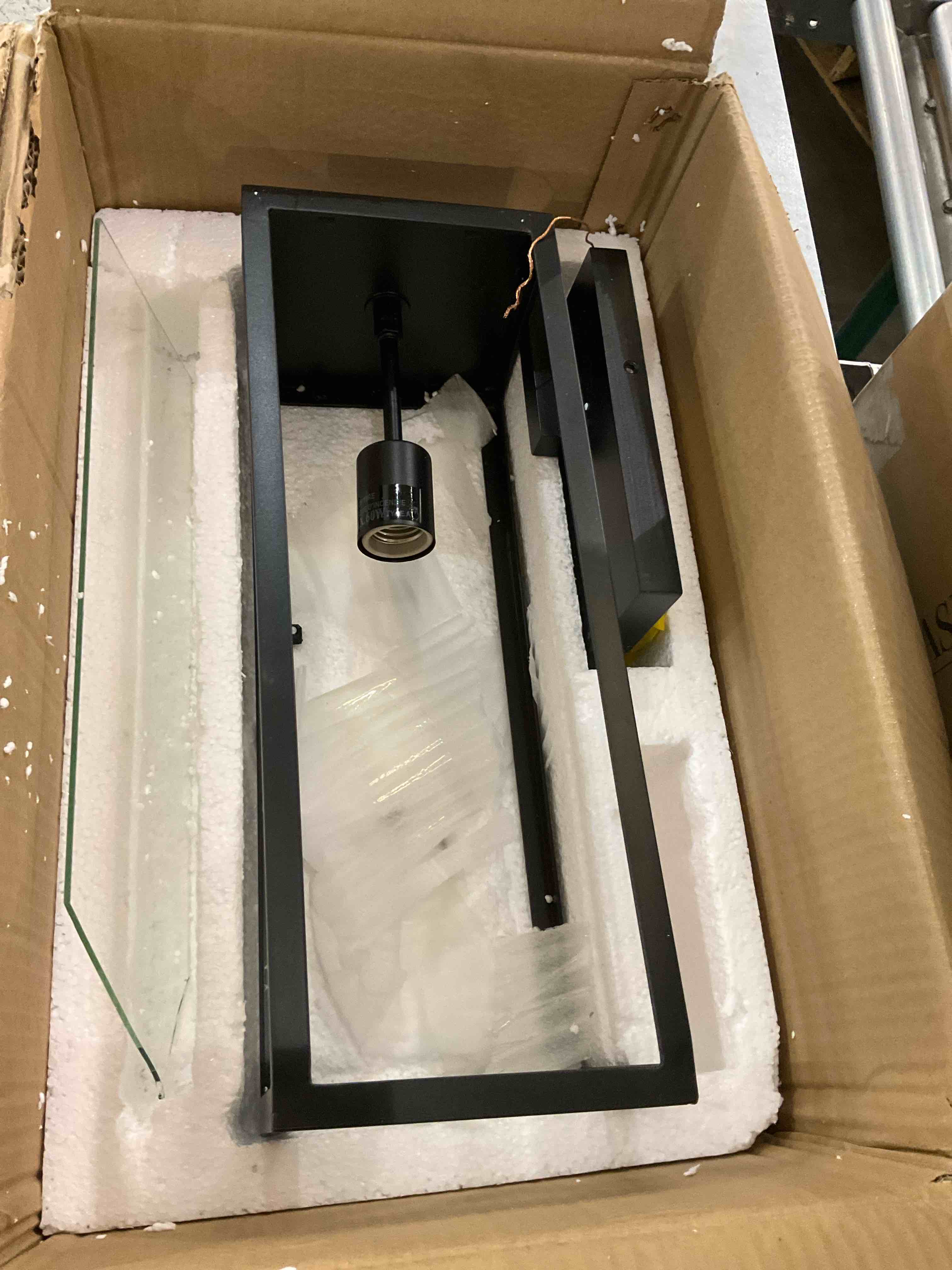 https://s3.amazonaws.com/lotting-images-prod/bidfta/BRN0316413_1733248259649.jpeg