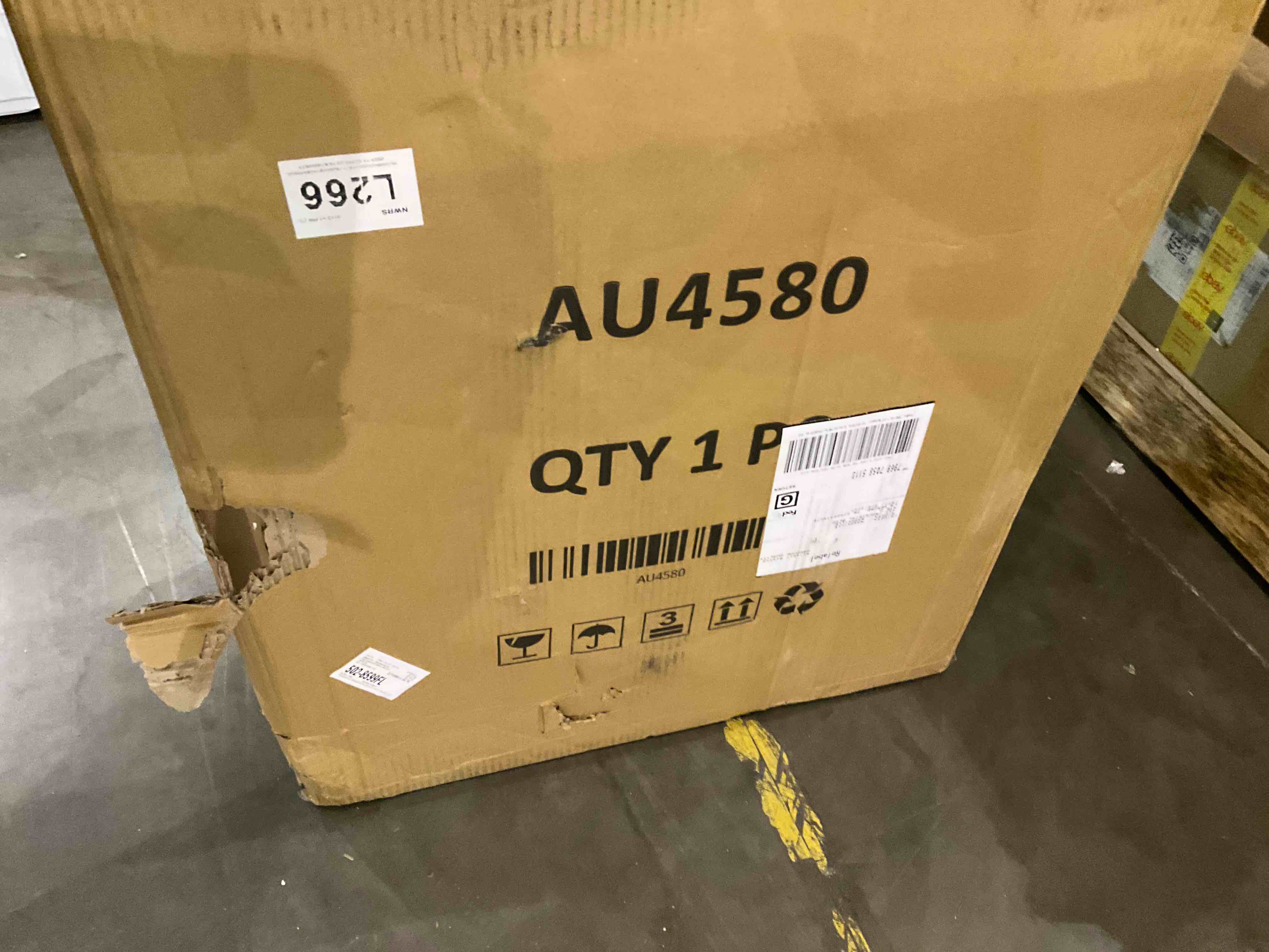 https://s3.amazonaws.com/lotting-images-prod/bidfta/BRN0317245_1732559816975.jpeg