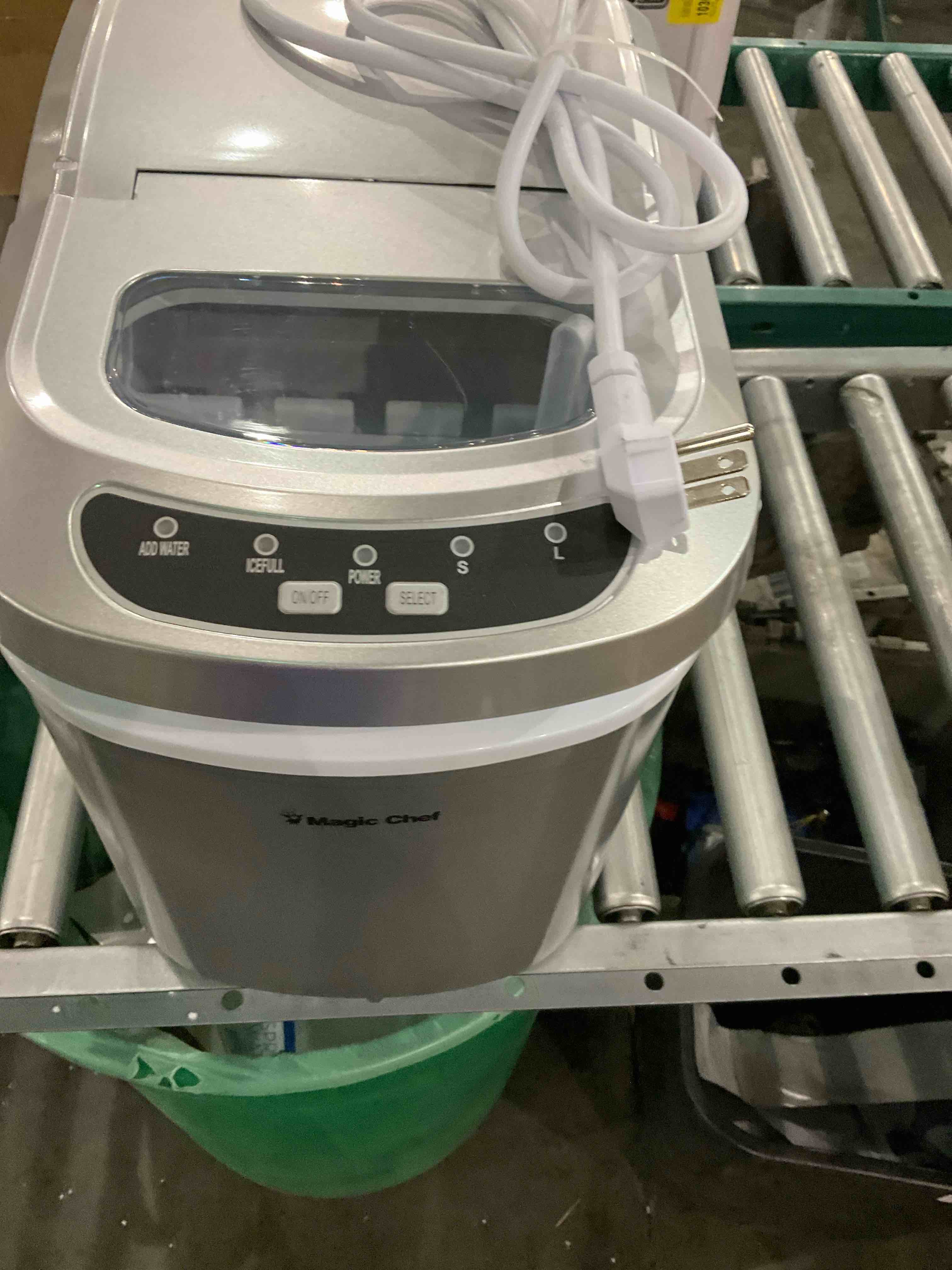 Magic chef ice machine 