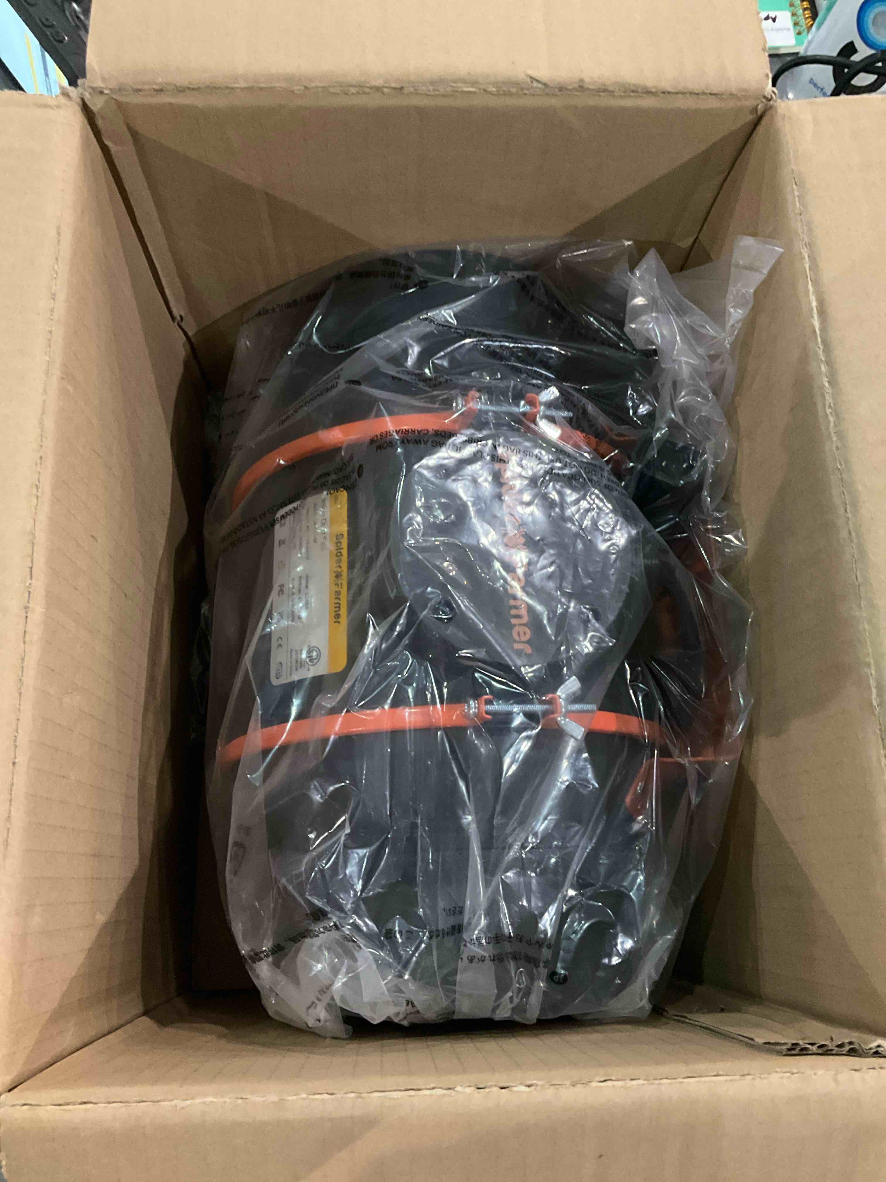 https://s3.amazonaws.com/lotting-images-prod/bidfta/BRN0320965_1730849222915.jpeg