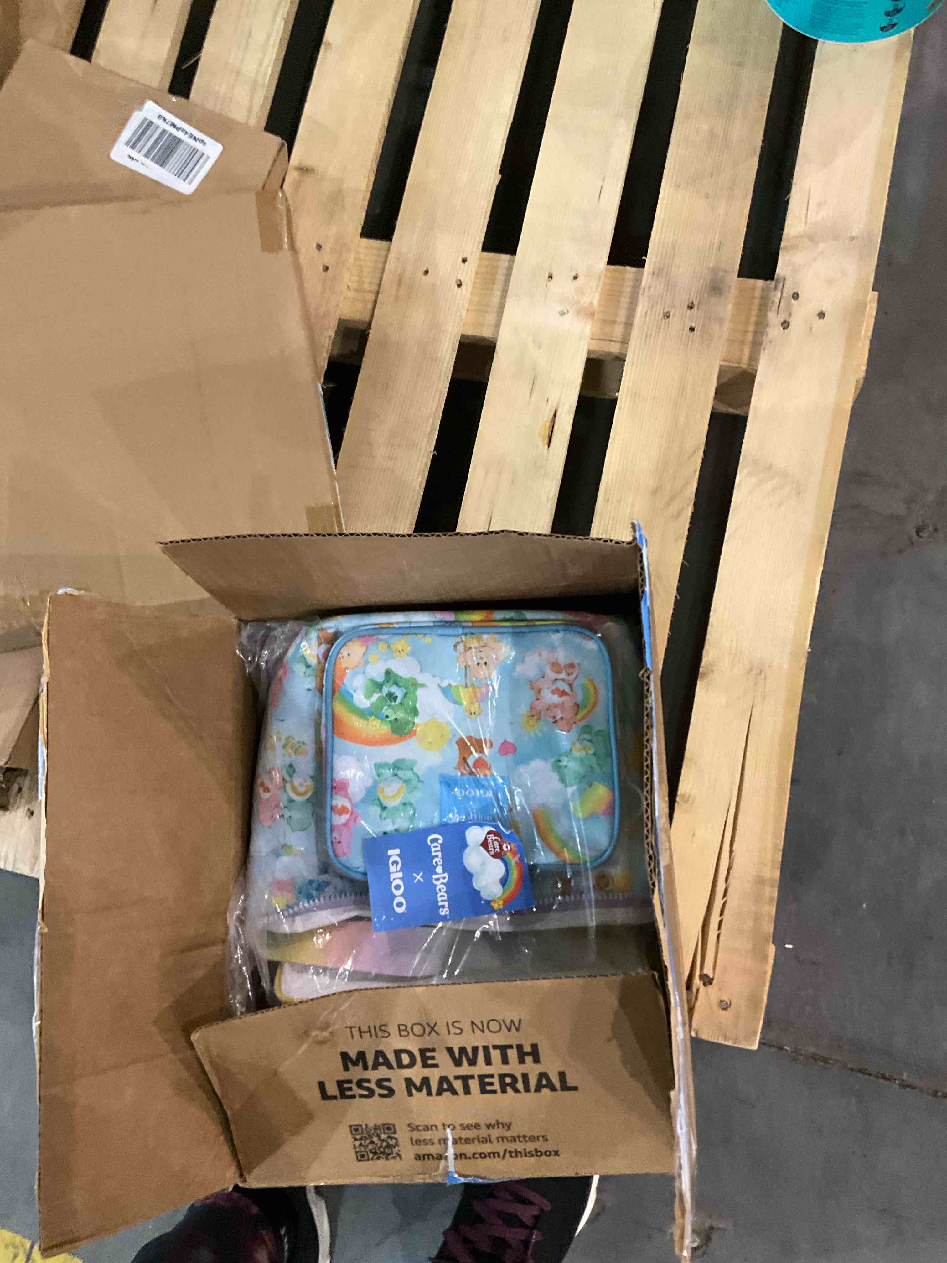 https://s3.amazonaws.com/lotting-images-prod/bidfta/BRN0321107_1730760345034.jpeg