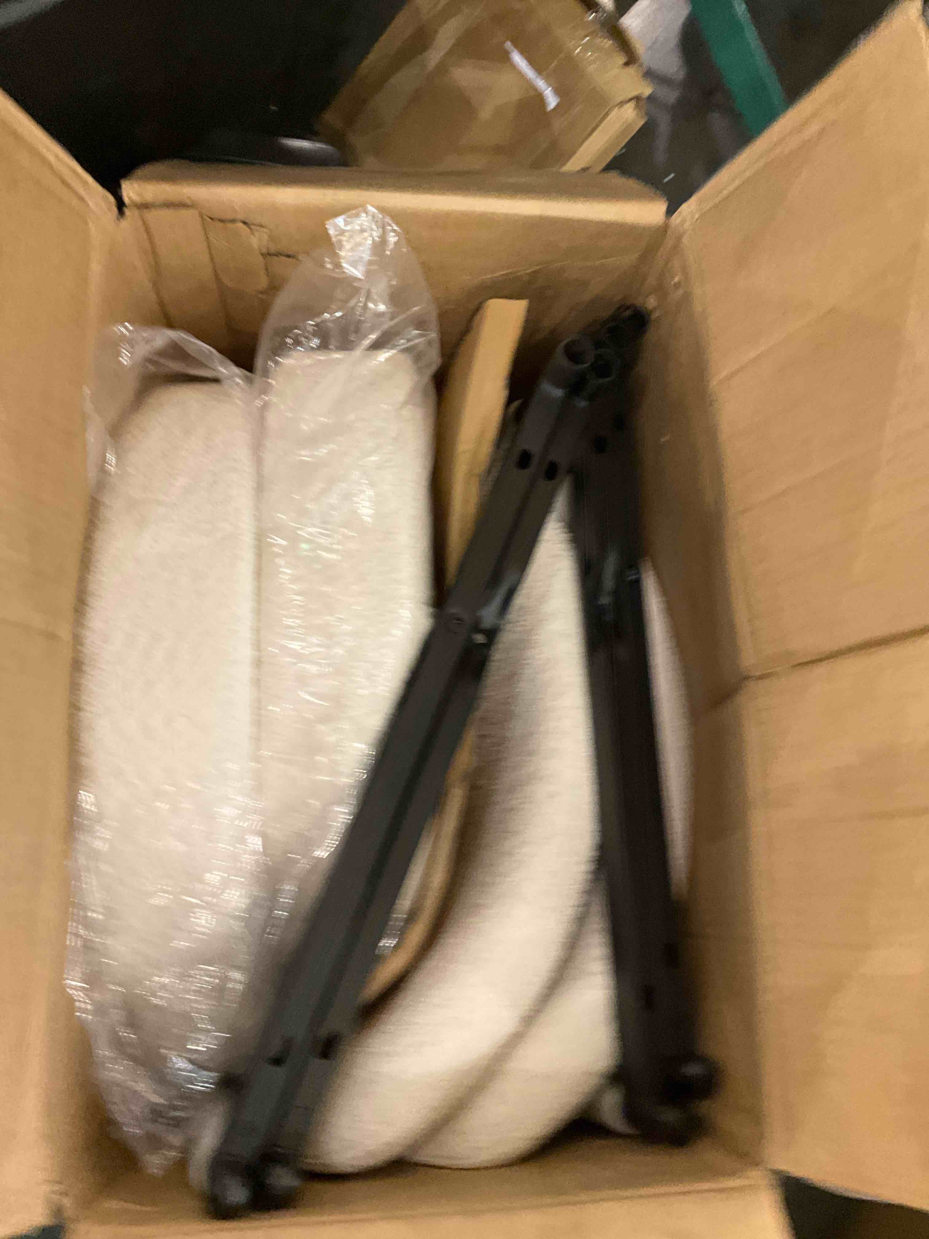 https://s3.amazonaws.com/lotting-images-prod/bidfta/BRN0324129_1737401153859.jpeg