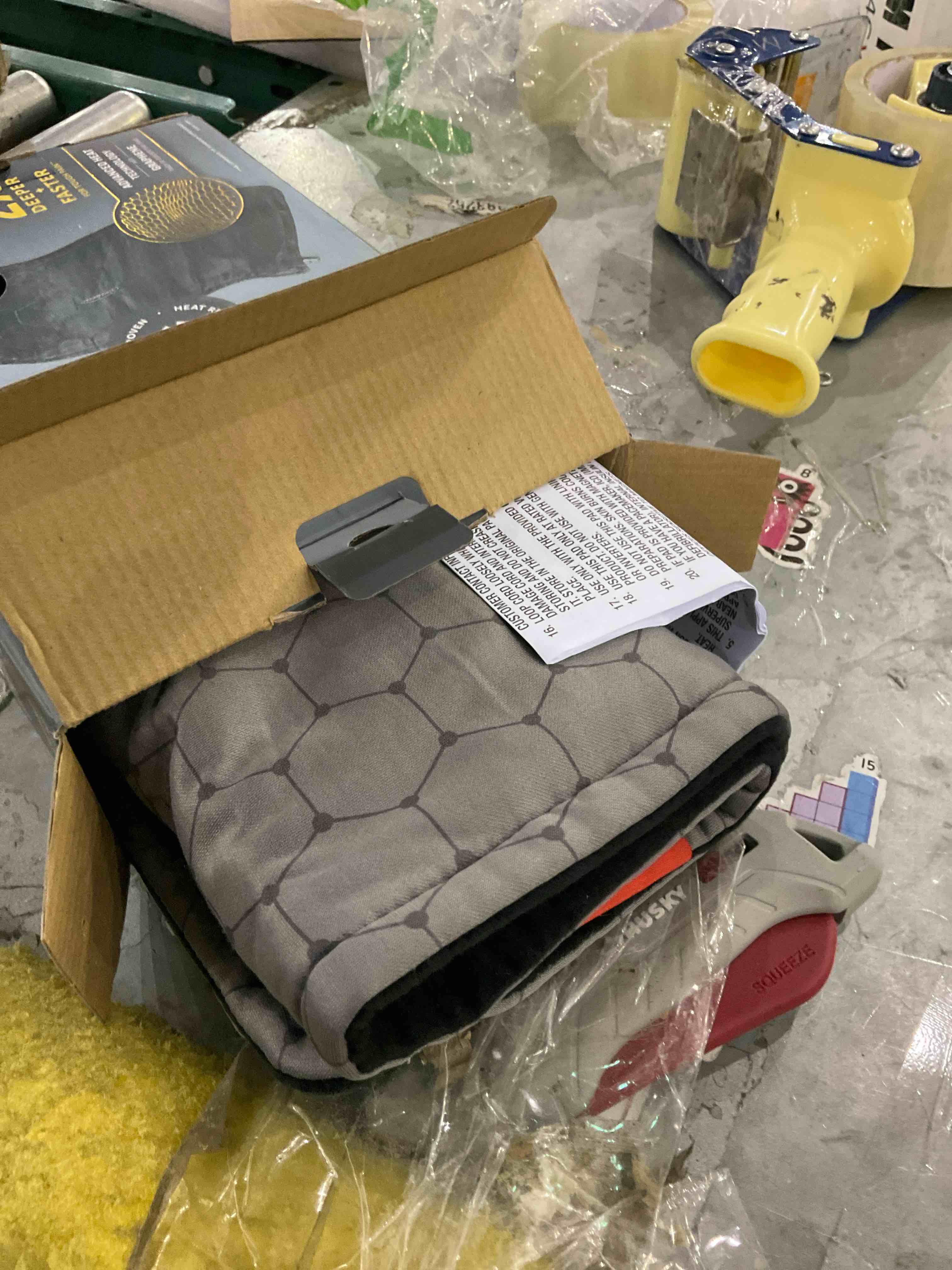 https://s3.amazonaws.com/lotting-images-prod/bidfta/BRN0325912_1736176374714.jpeg