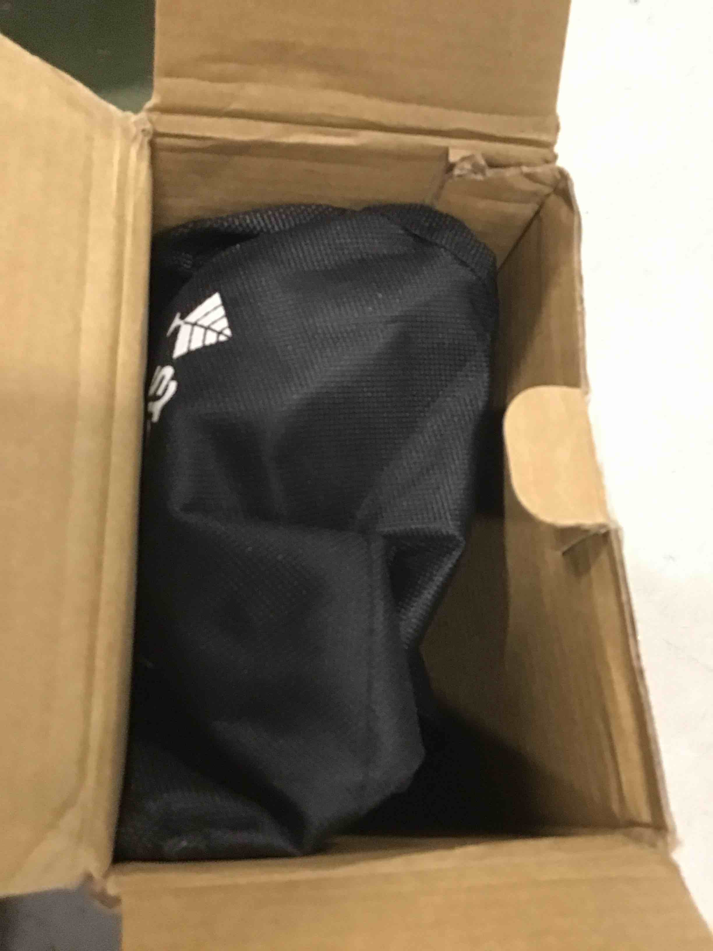 https://s3.amazonaws.com/lotting-images-prod/bidfta/BRN0328032_1729163806480.jpeg