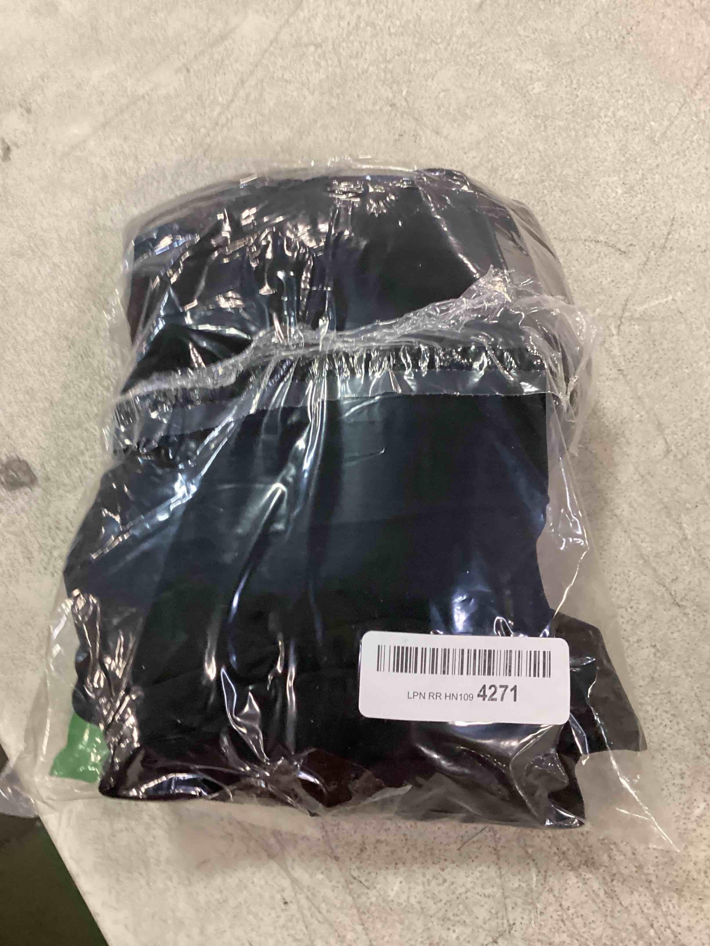 https://s3.amazonaws.com/lotting-images-prod/bidfta/BRN0328501_1728999549451.jpeg