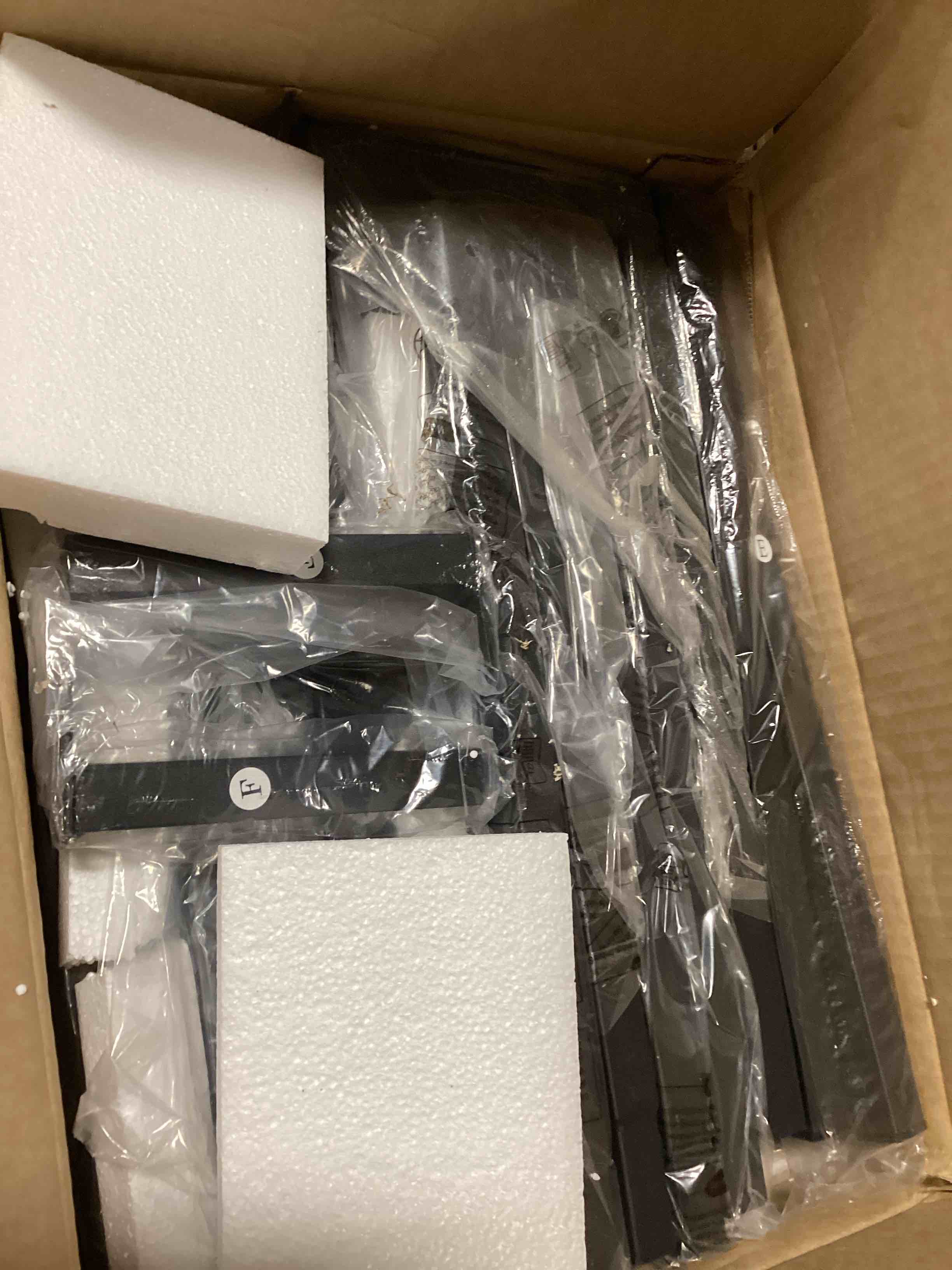 https://s3.amazonaws.com/lotting-images-prod/bidfta/BRN0328610_1728990012186.jpeg