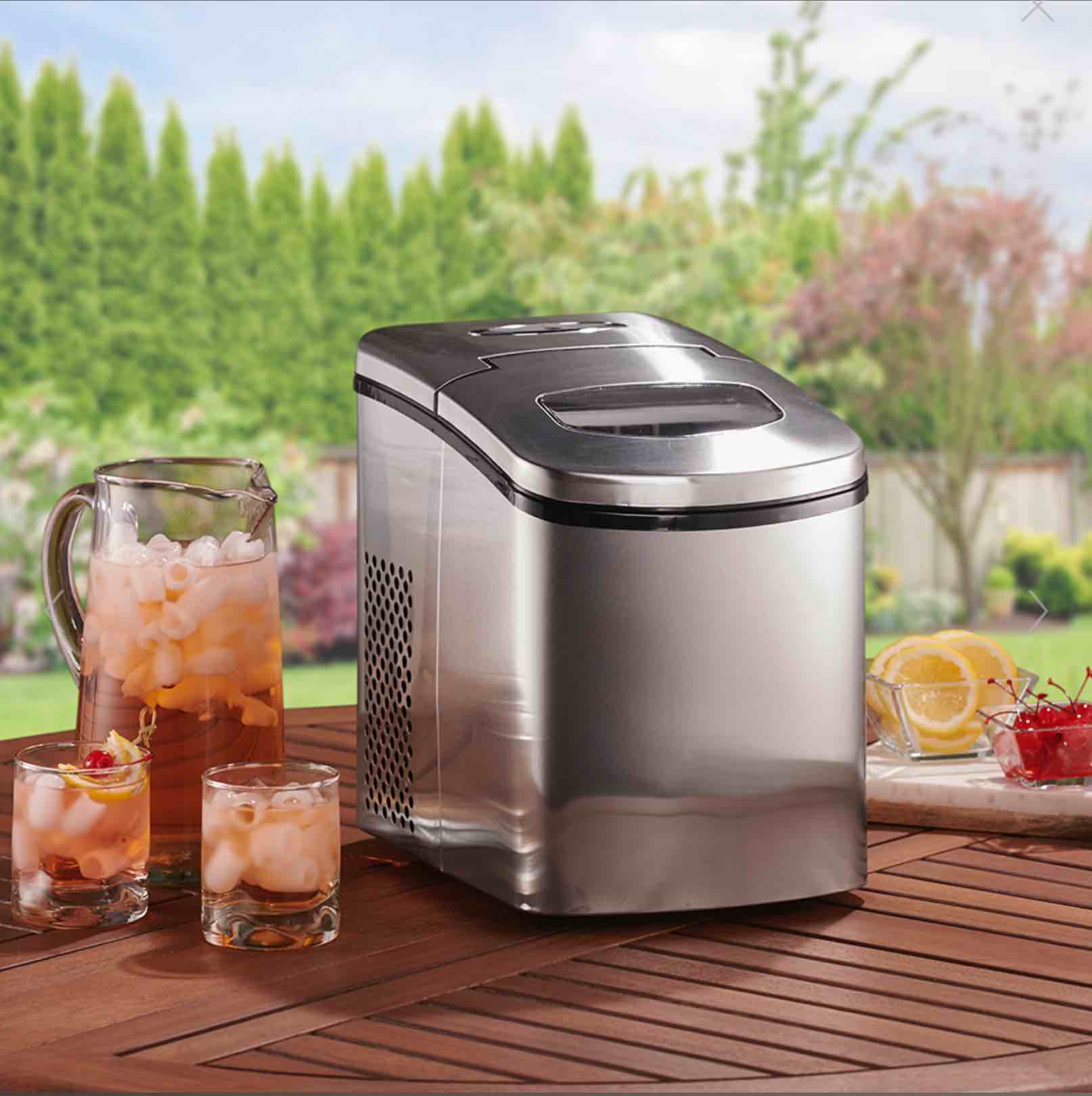 The Countertop Ice Maker