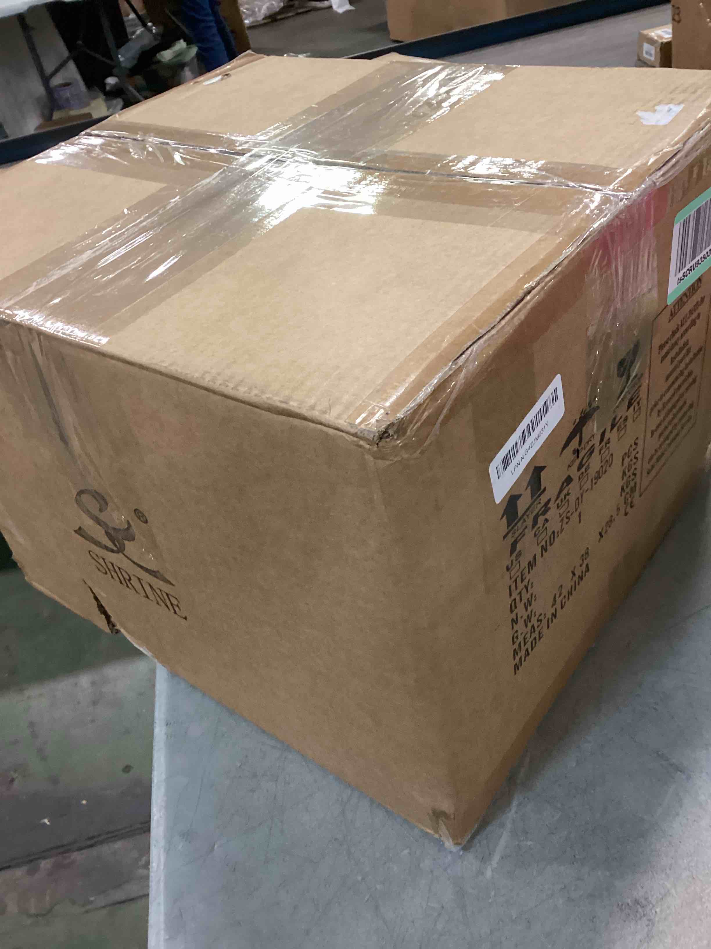 https://s3.amazonaws.com/lotting-images-prod/bidfta/BRN0330258_1728732230919.jpeg