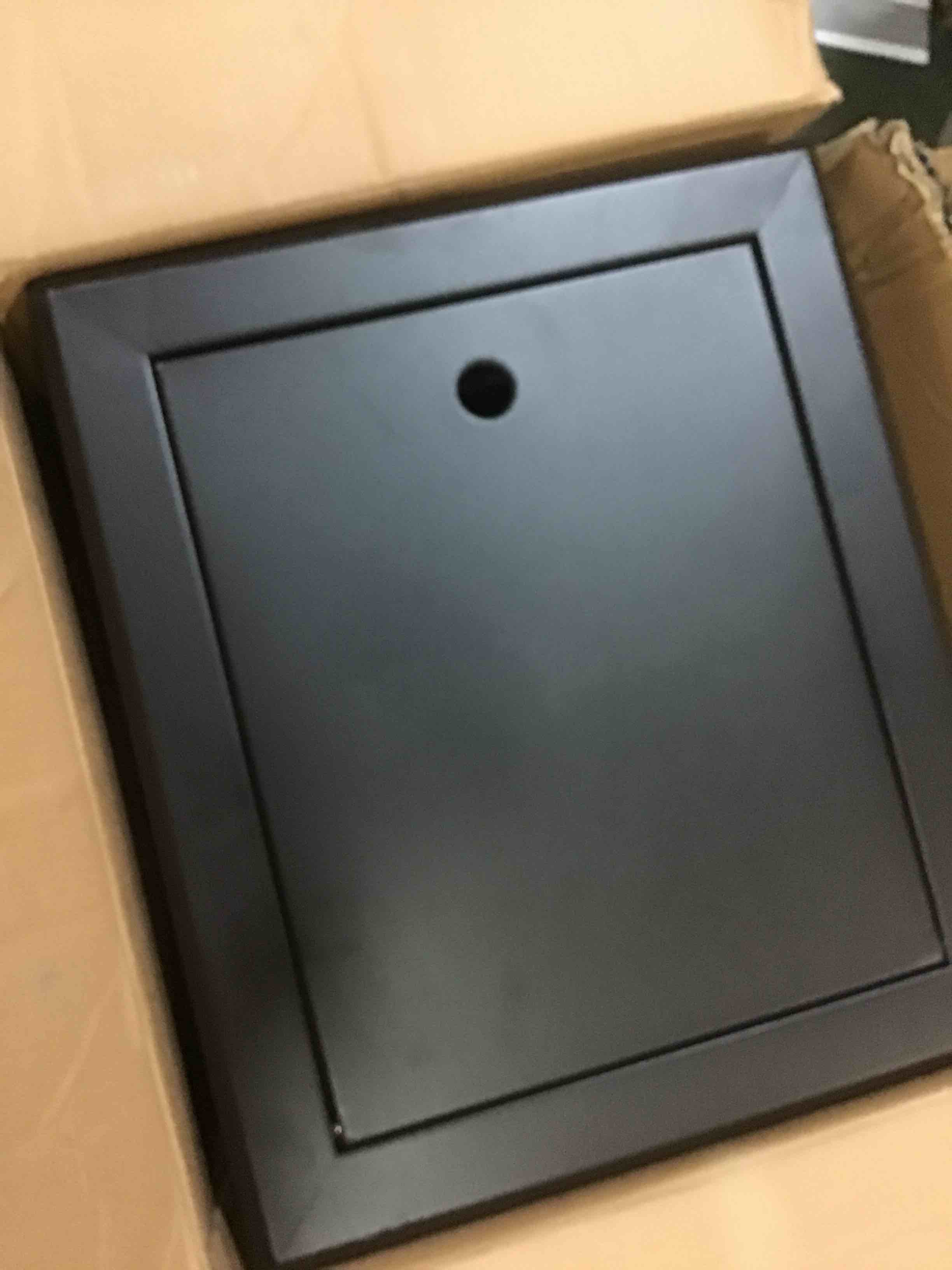 https://s3.amazonaws.com/lotting-images-prod/bidfta/BRN0334148_1729524256511.jpeg