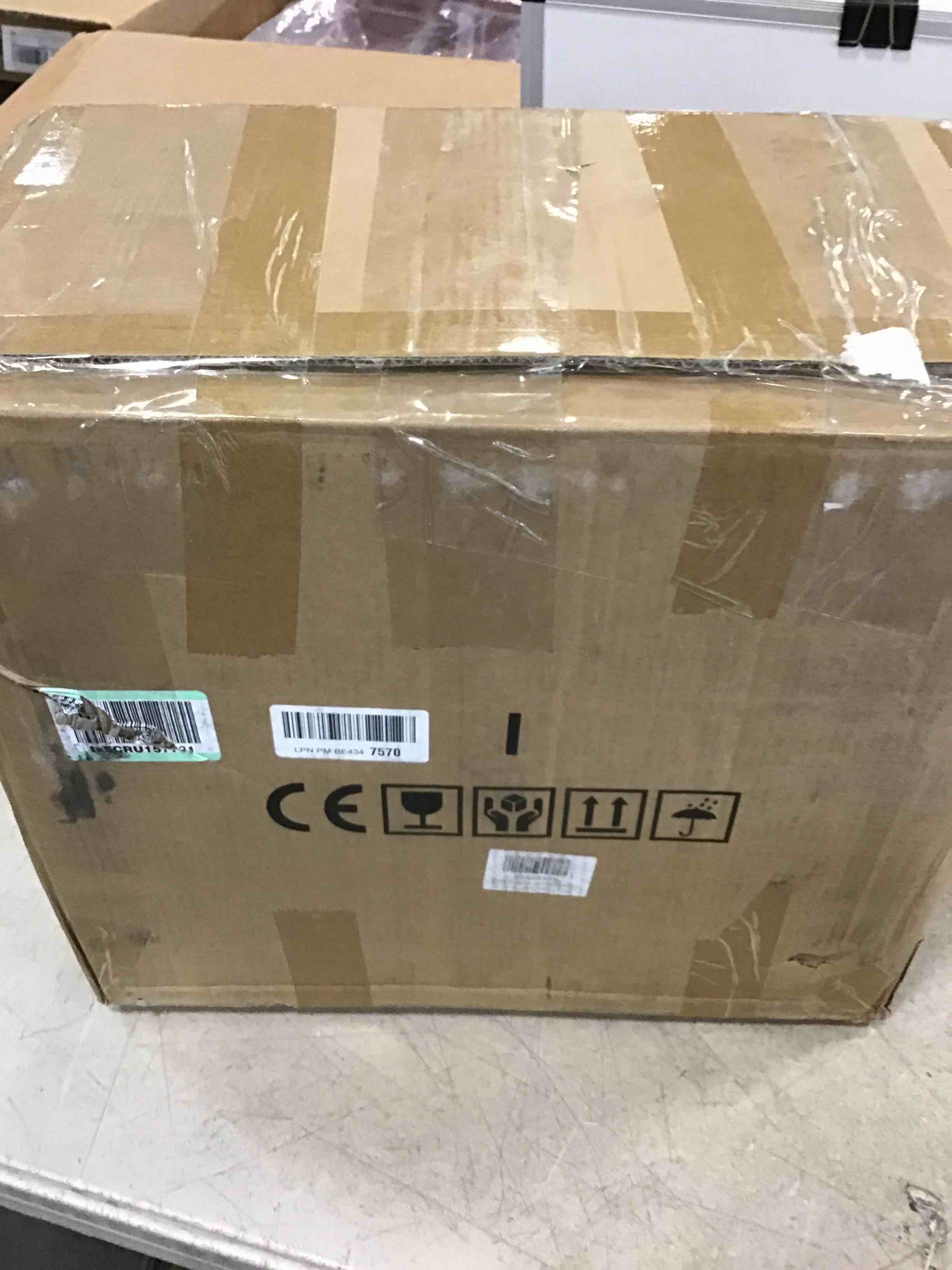 https://s3.amazonaws.com/lotting-images-prod/bidfta/BRN0335712_1728664429973.jpeg