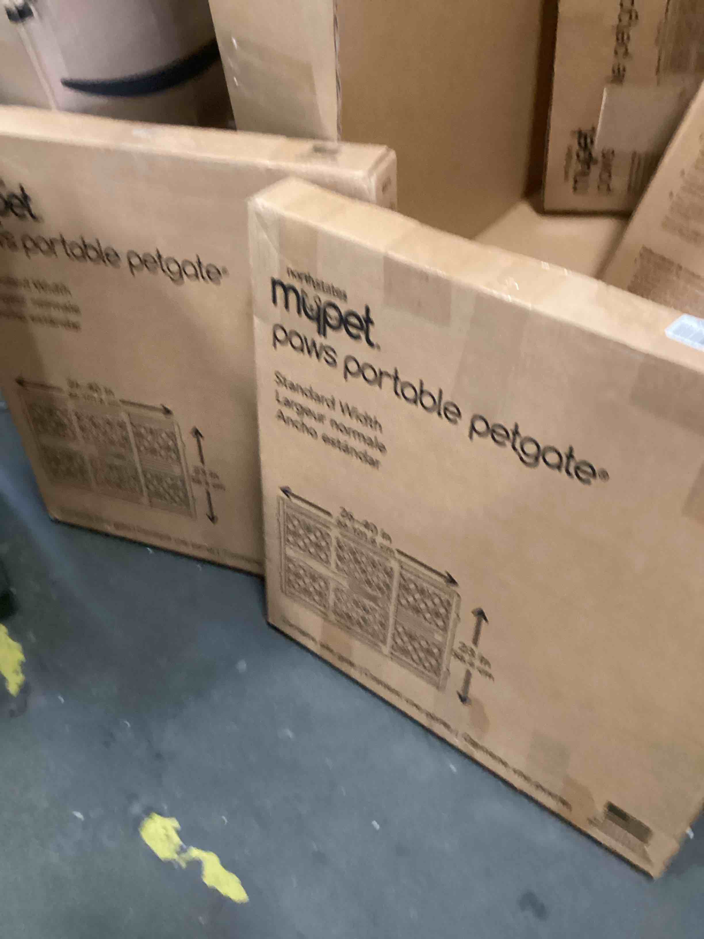 https://s3.amazonaws.com/lotting-images-prod/bidfta/BRN0336173_1729099749576.jpeg