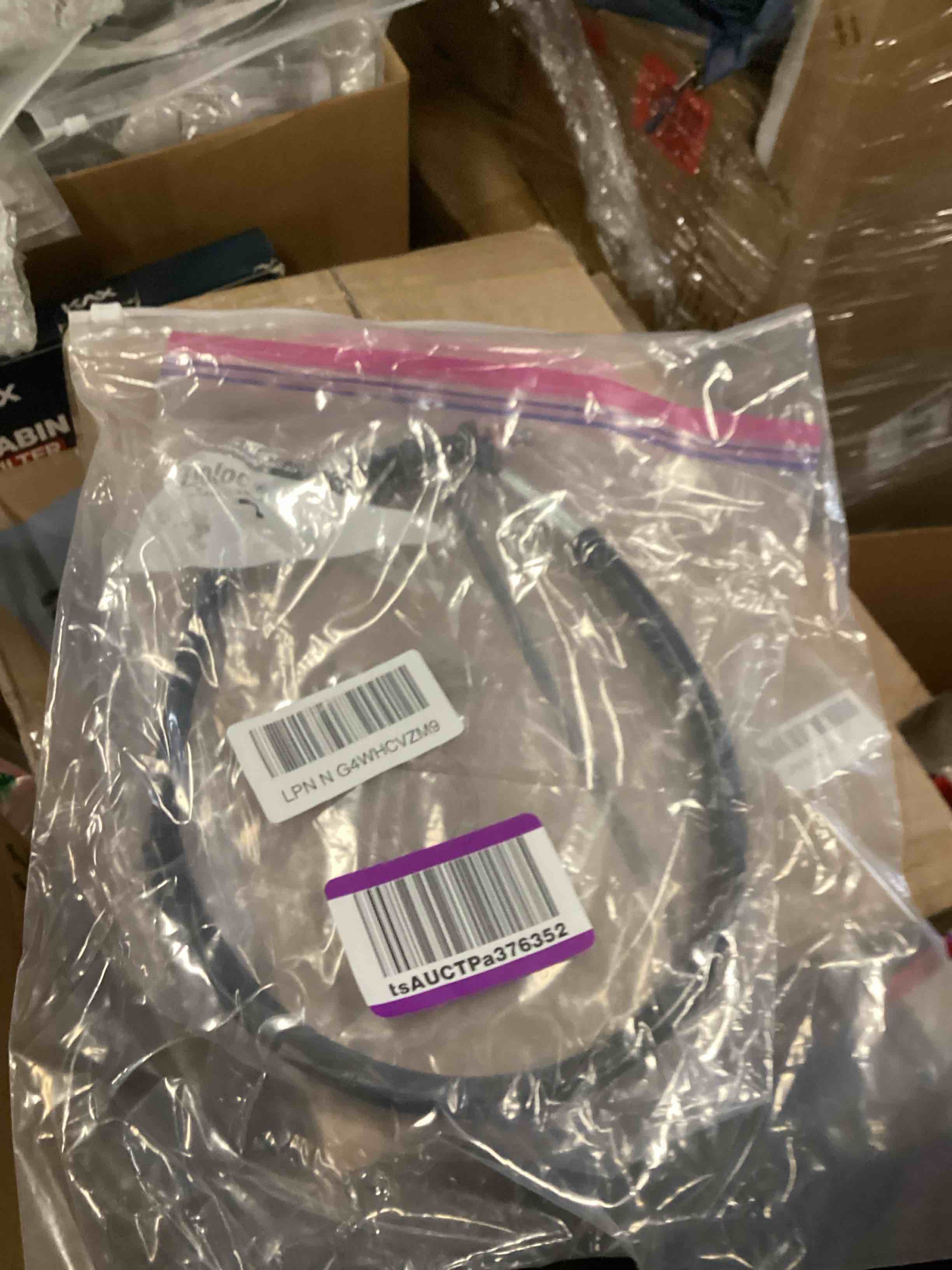 https://s3.amazonaws.com/lotting-images-prod/bidfta/BRN0336431_1729014972840.jpeg