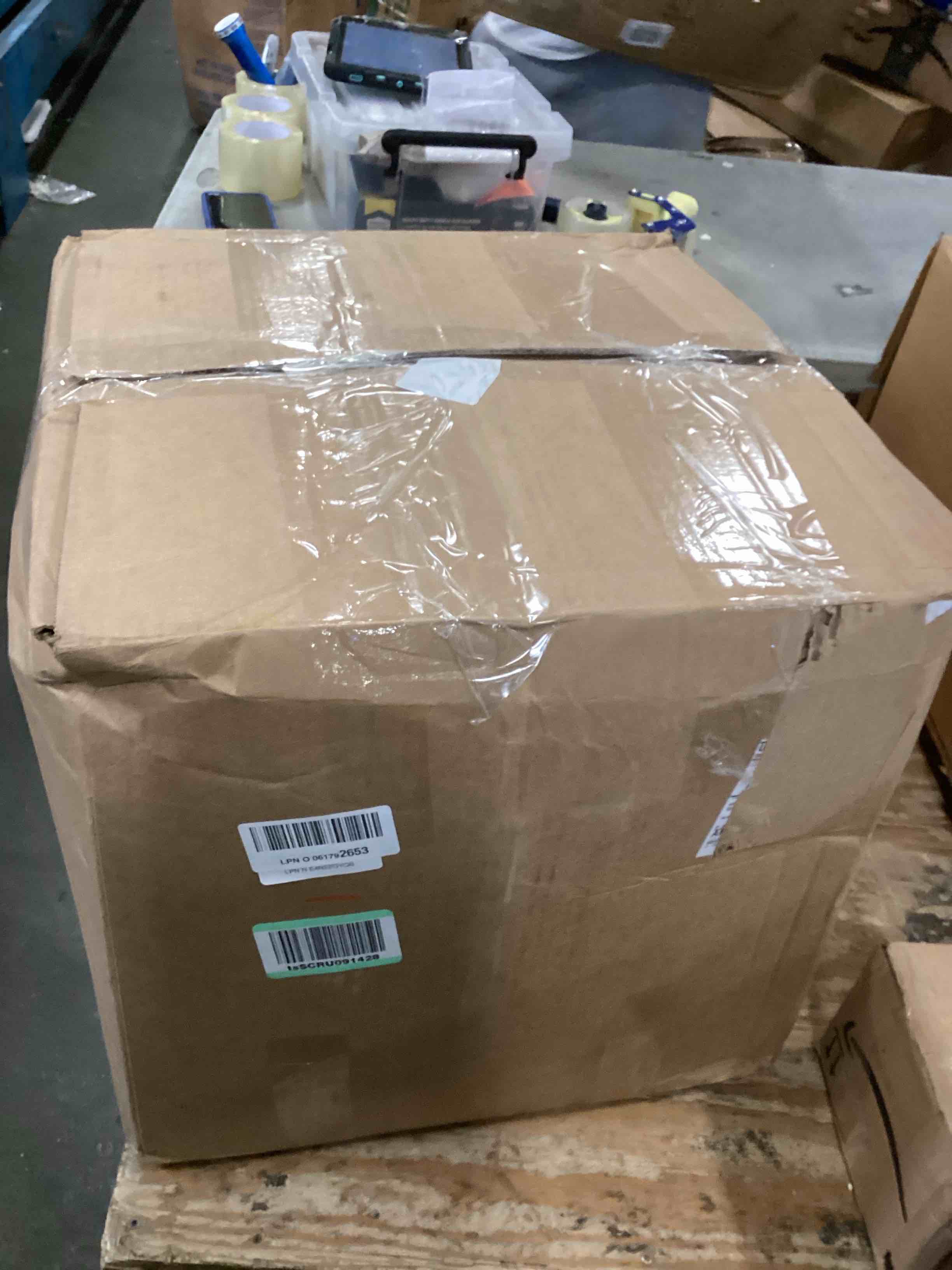 https://s3.amazonaws.com/lotting-images-prod/bidfta/BRN0337573_1728409757969.jpeg