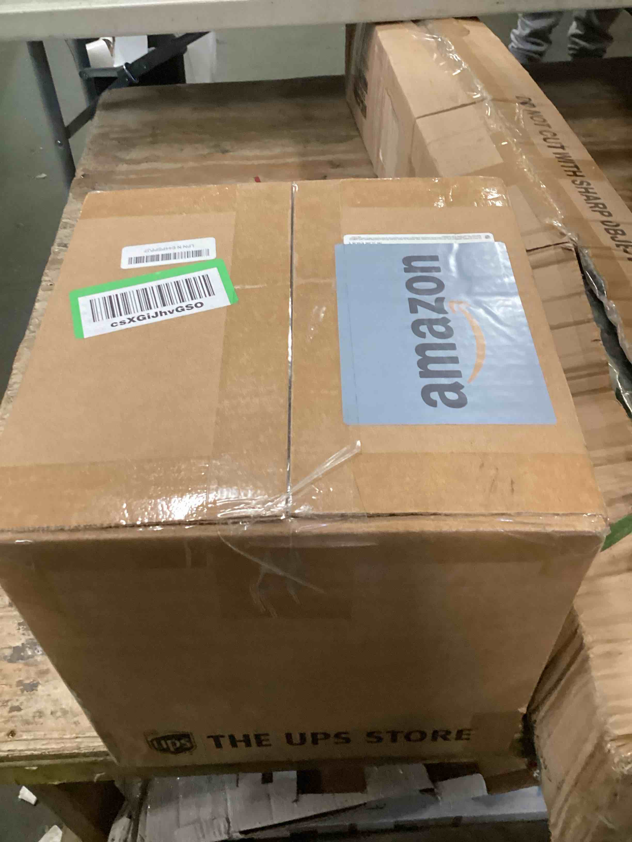 https://s3.amazonaws.com/lotting-images-prod/bidfta/BRN0337607_1728404191746.jpeg