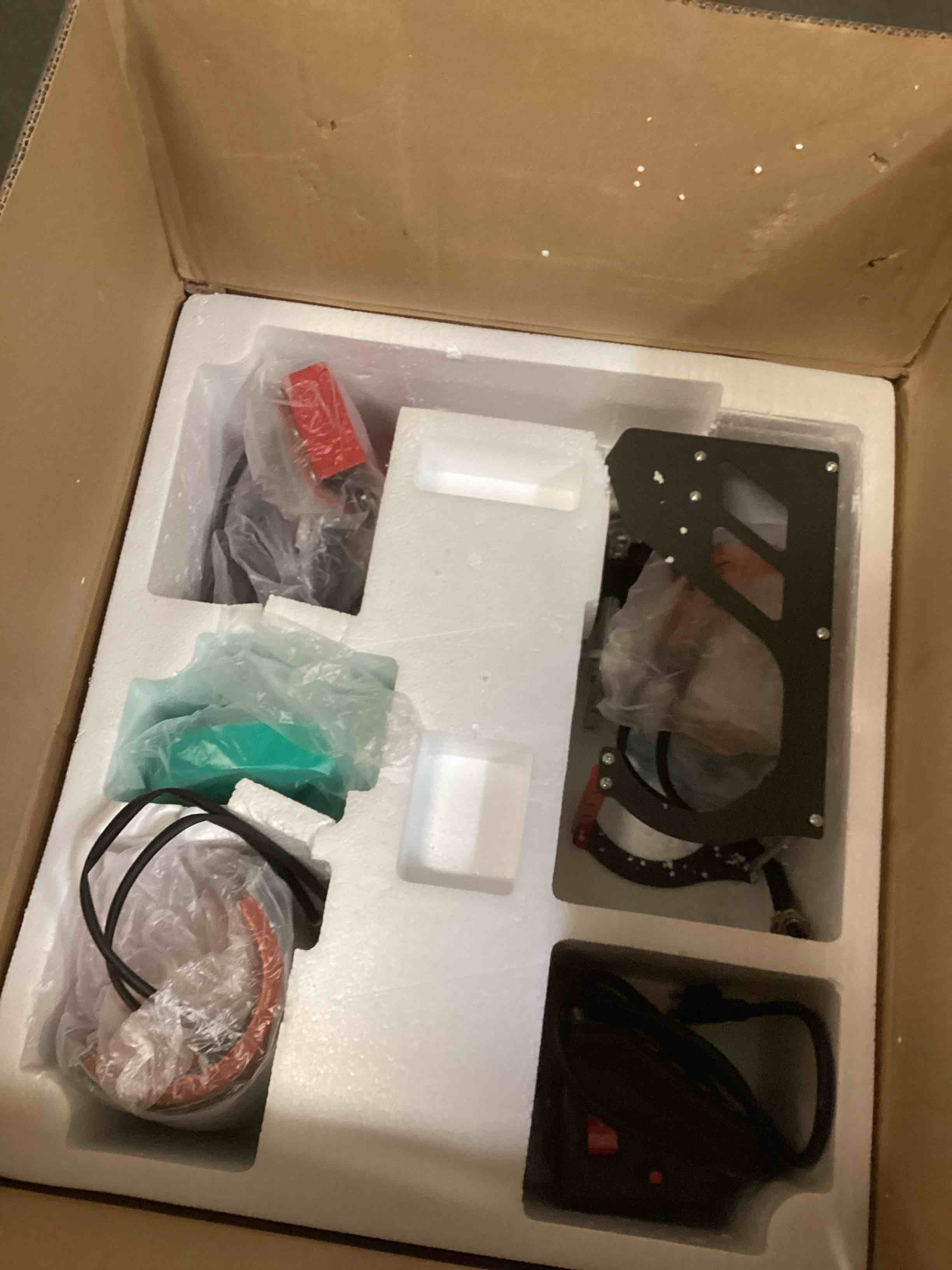 https://s3.amazonaws.com/lotting-images-prod/bidfta/BRN0346564_1729092643426.jpeg