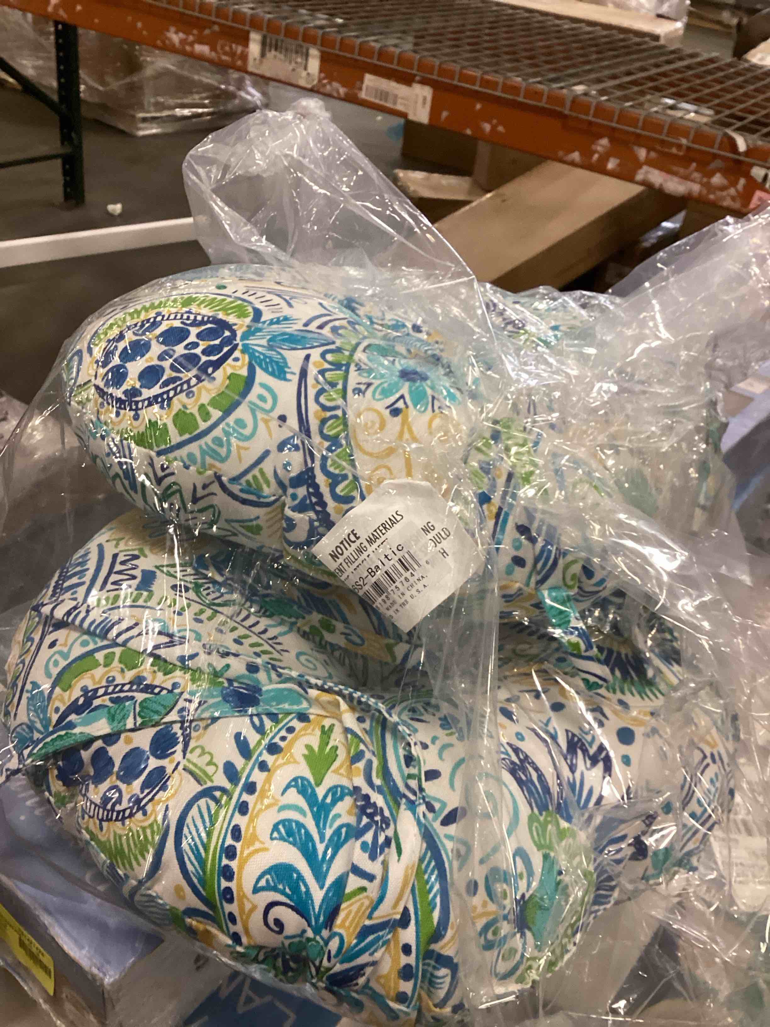 Greendale Home Fashions Baltic Paisley 15 in. Round Outdoor Reversible