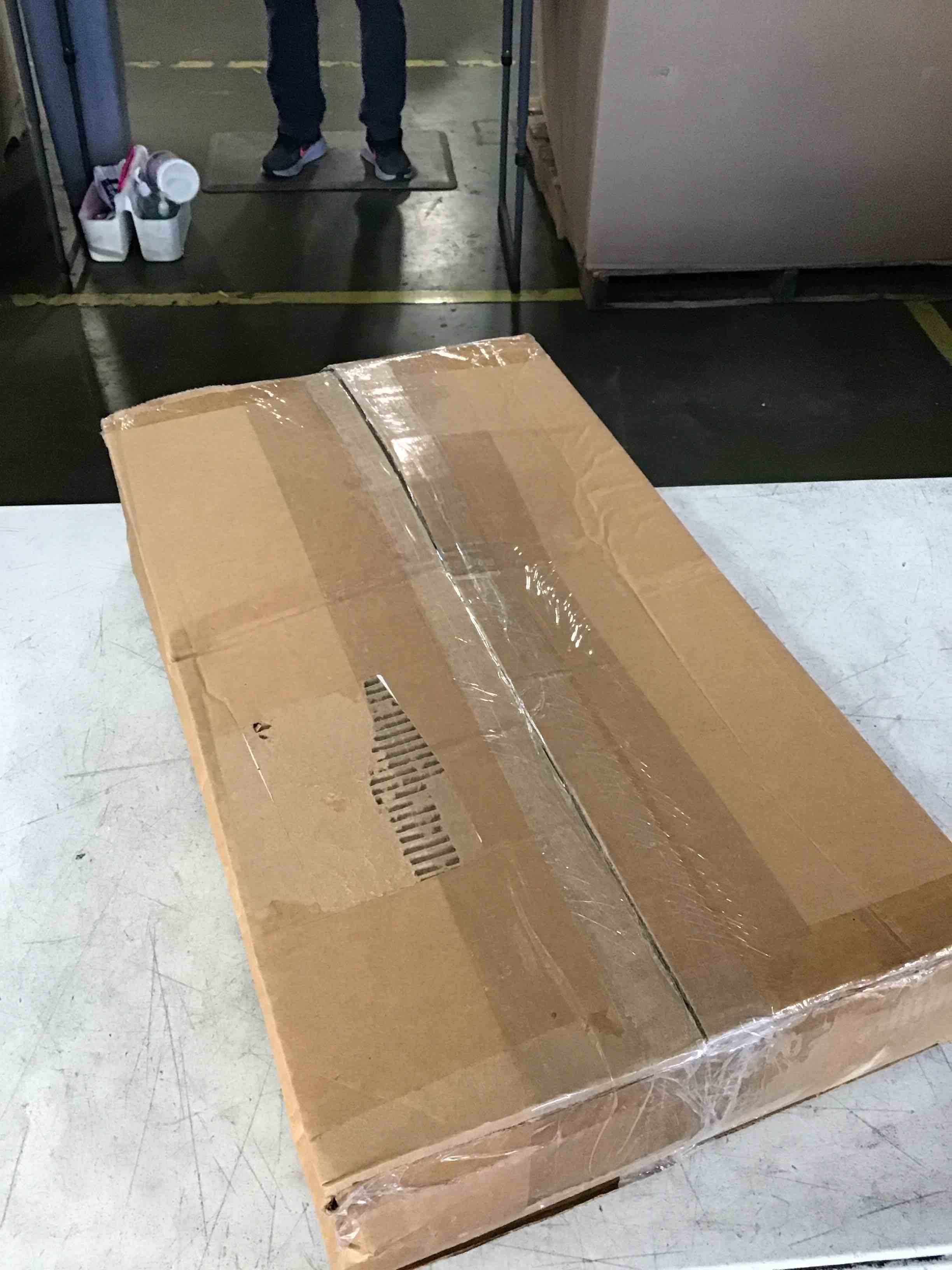 https://s3.amazonaws.com/lotting-images-prod/bidfta/BRN0348189_1730293137761.jpeg
