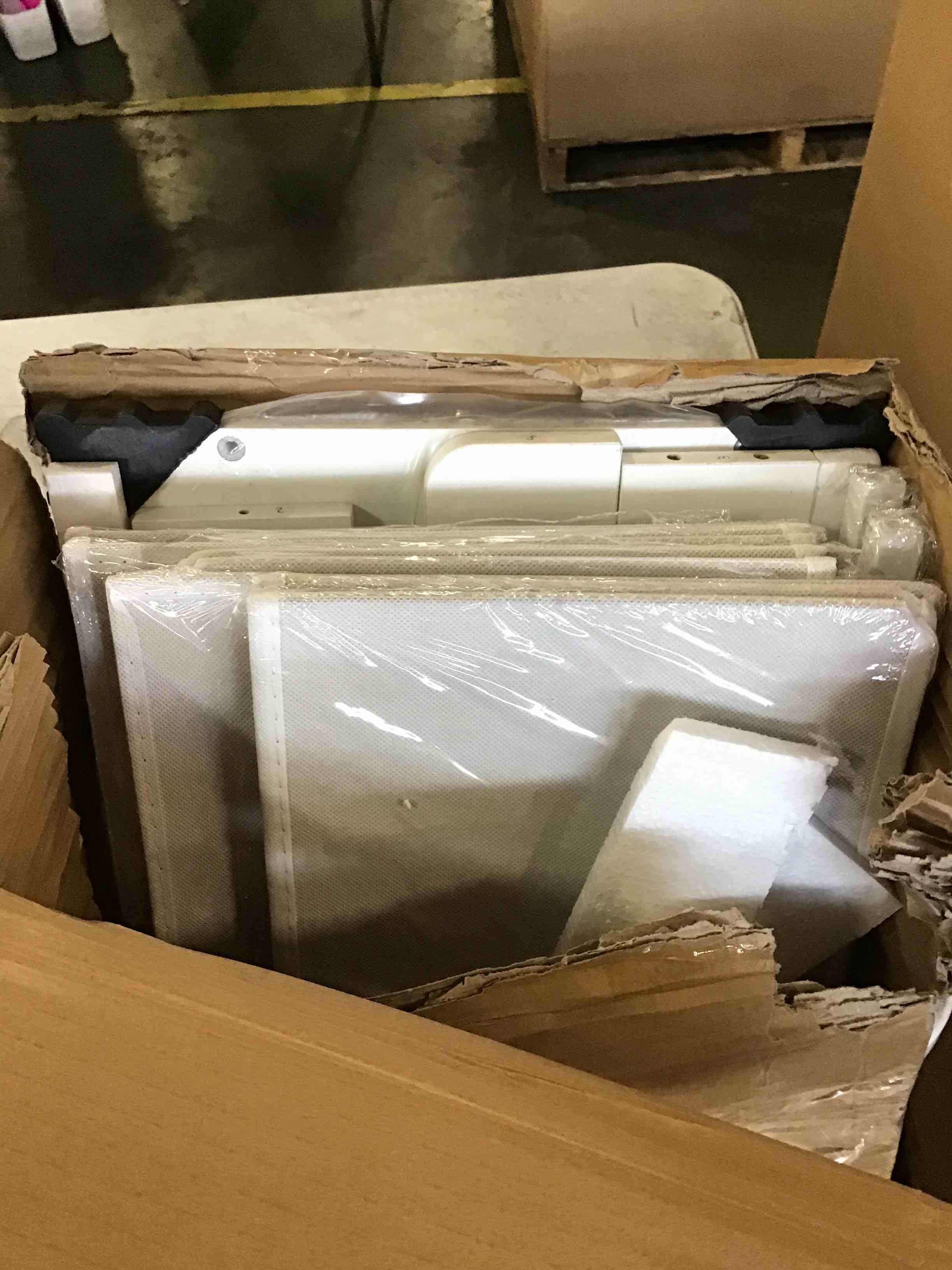 https://s3.amazonaws.com/lotting-images-prod/bidfta/BRN0348288_1730145666195.jpeg