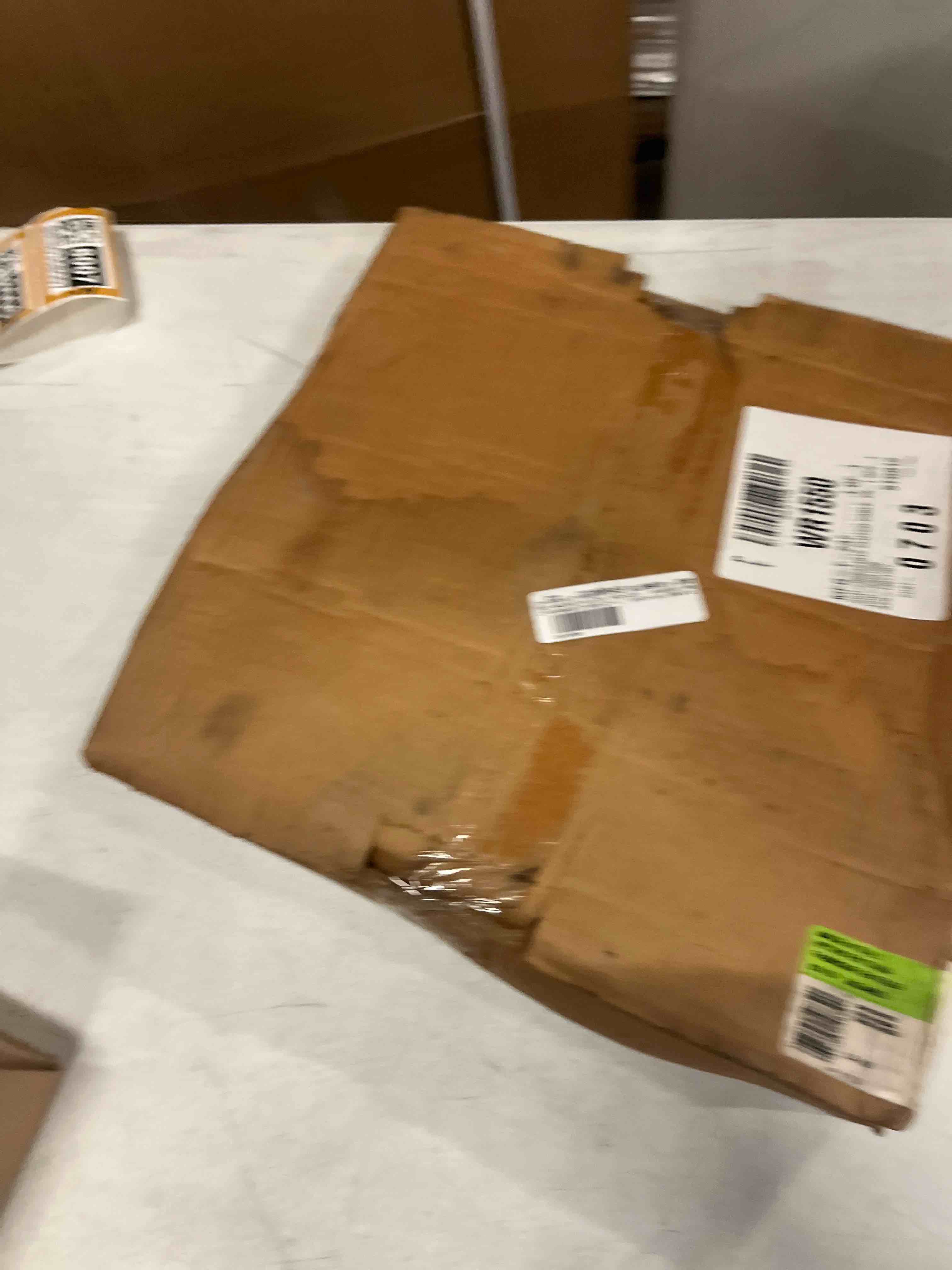 https://s3.amazonaws.com/lotting-images-prod/bidfta/BRN0358013_1753723735245.jpeg