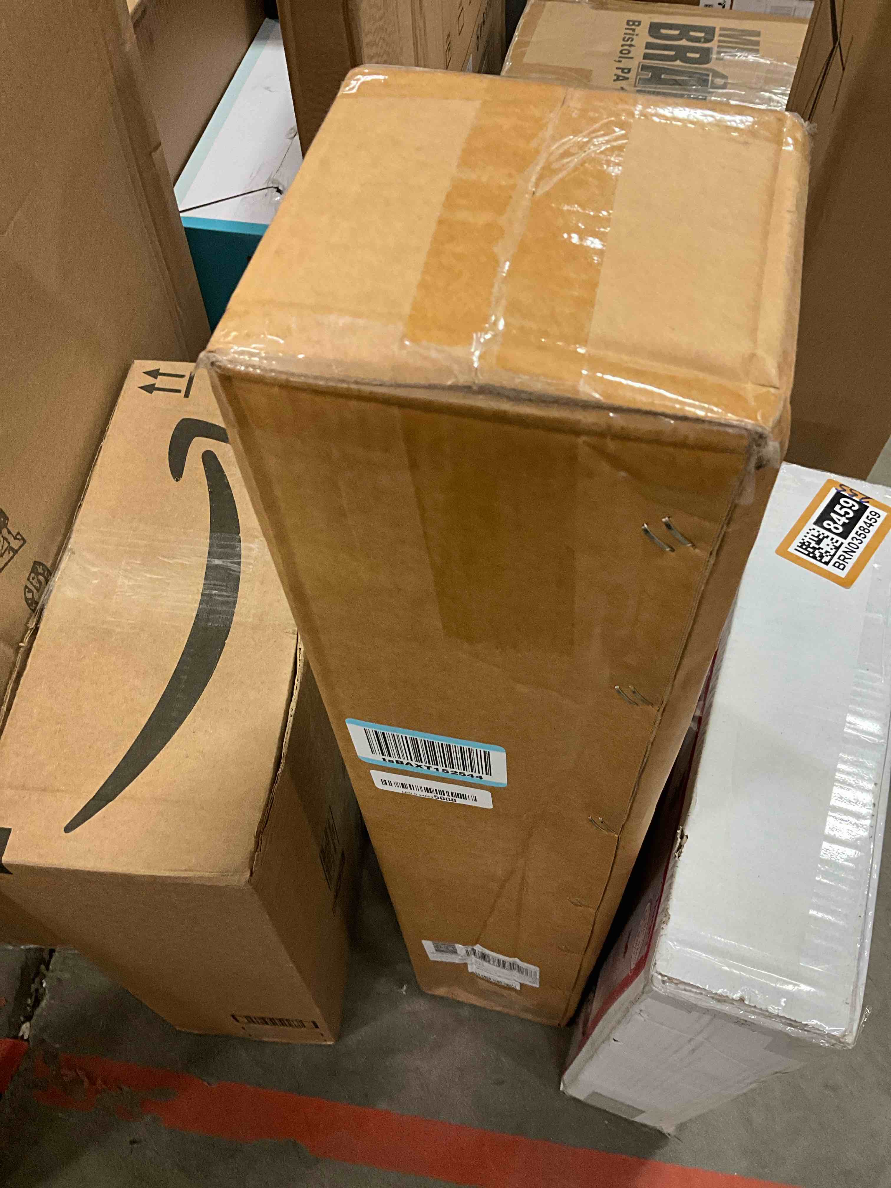 https://s3.amazonaws.com/lotting-images-prod/bidfta/BRN0358460_1738616996252.jpeg