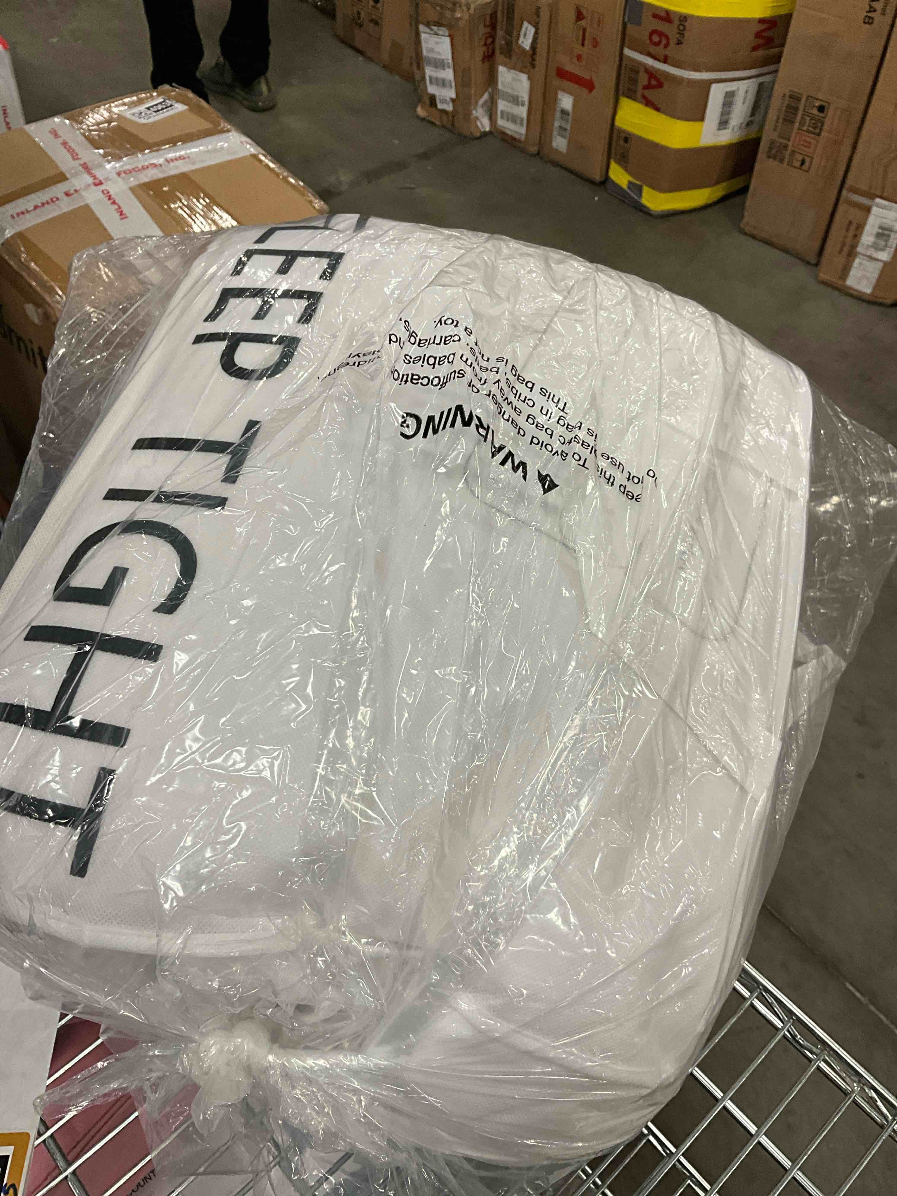 https://s3.amazonaws.com/lotting-images-prod/bidfta/BRN0358804_1735755565195.jpeg