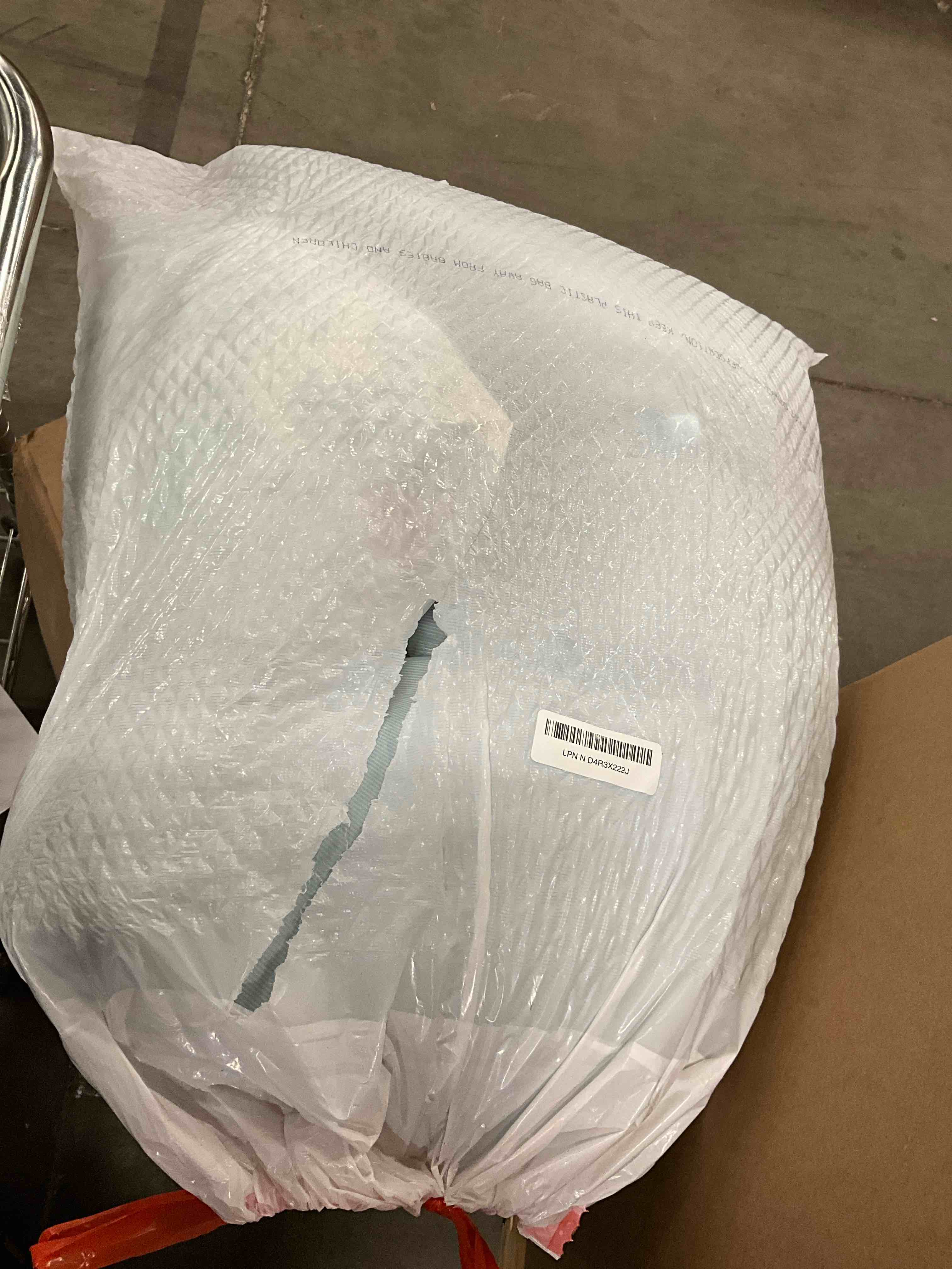 https://s3.amazonaws.com/lotting-images-prod/bidfta/BRN0358810_1735753965874.jpeg