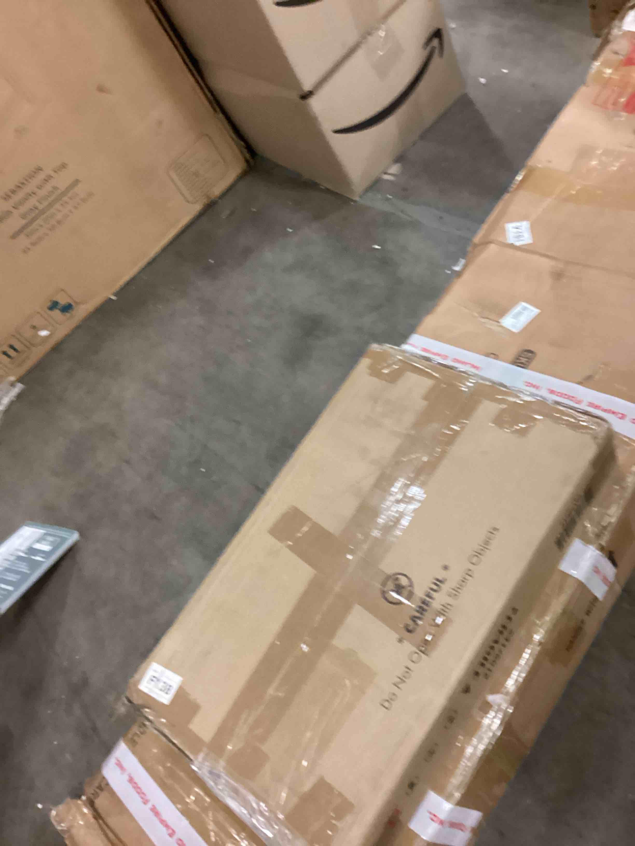 https://s3.amazonaws.com/lotting-images-prod/bidfta/BRN0359817_1733597670797.jpeg