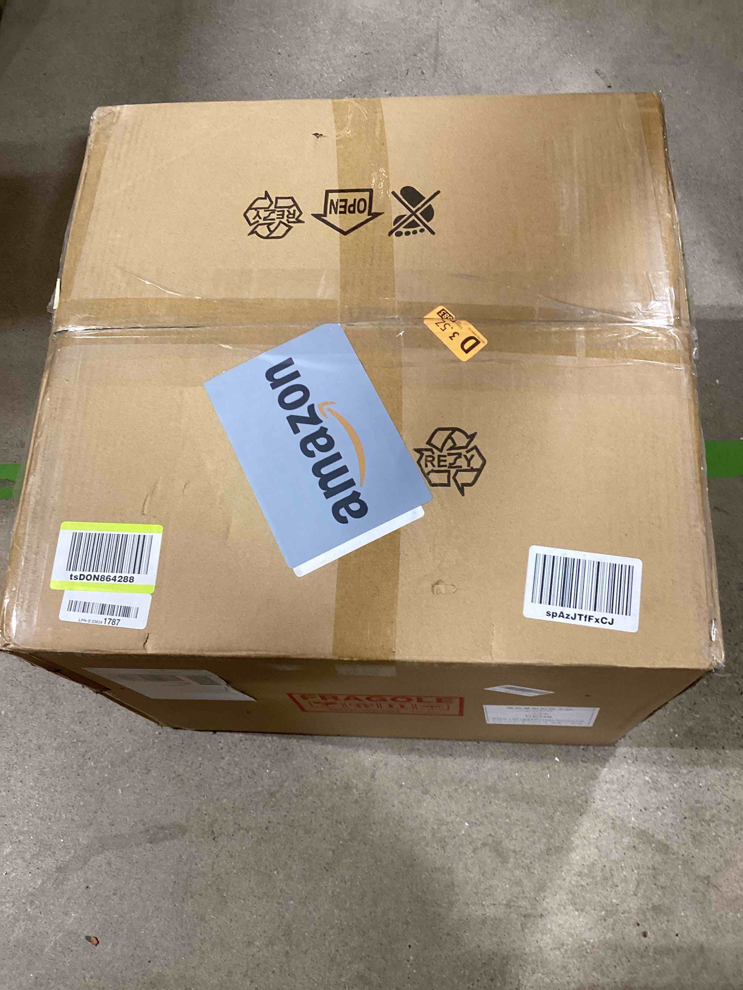 https://s3.amazonaws.com/lotting-images-prod/bidfta/BRN0364981_1738784935157.jpeg