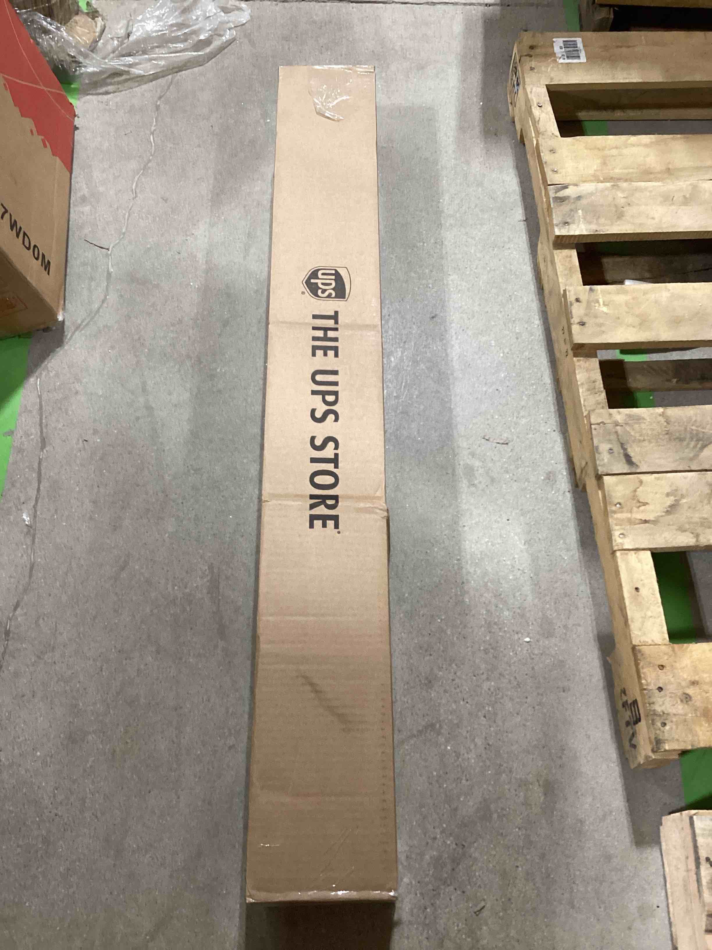 https://s3.amazonaws.com/lotting-images-prod/bidfta/BRN0364994_1738779058802.jpeg