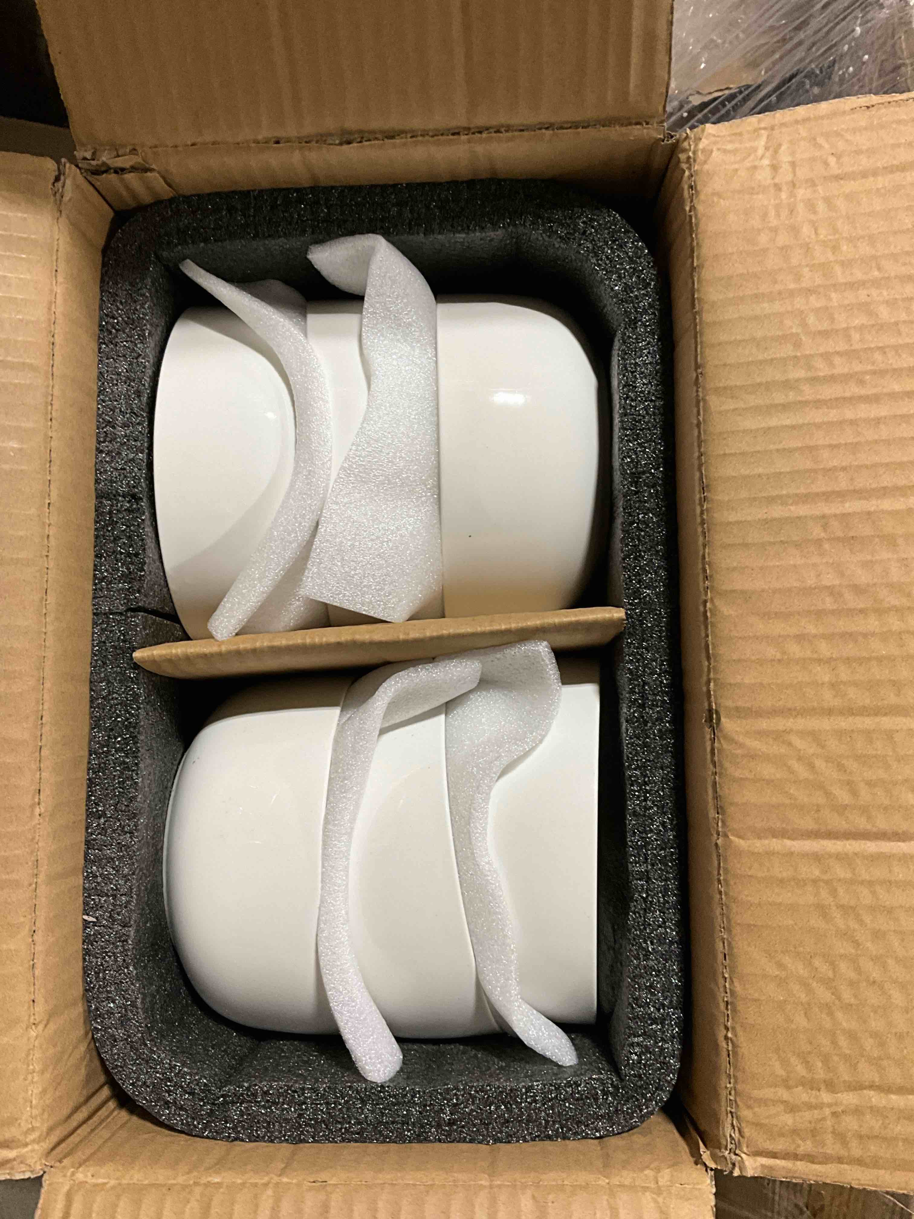 https://s3.amazonaws.com/lotting-images-prod/bidfta/BRN0365000_1738777504893.jpeg