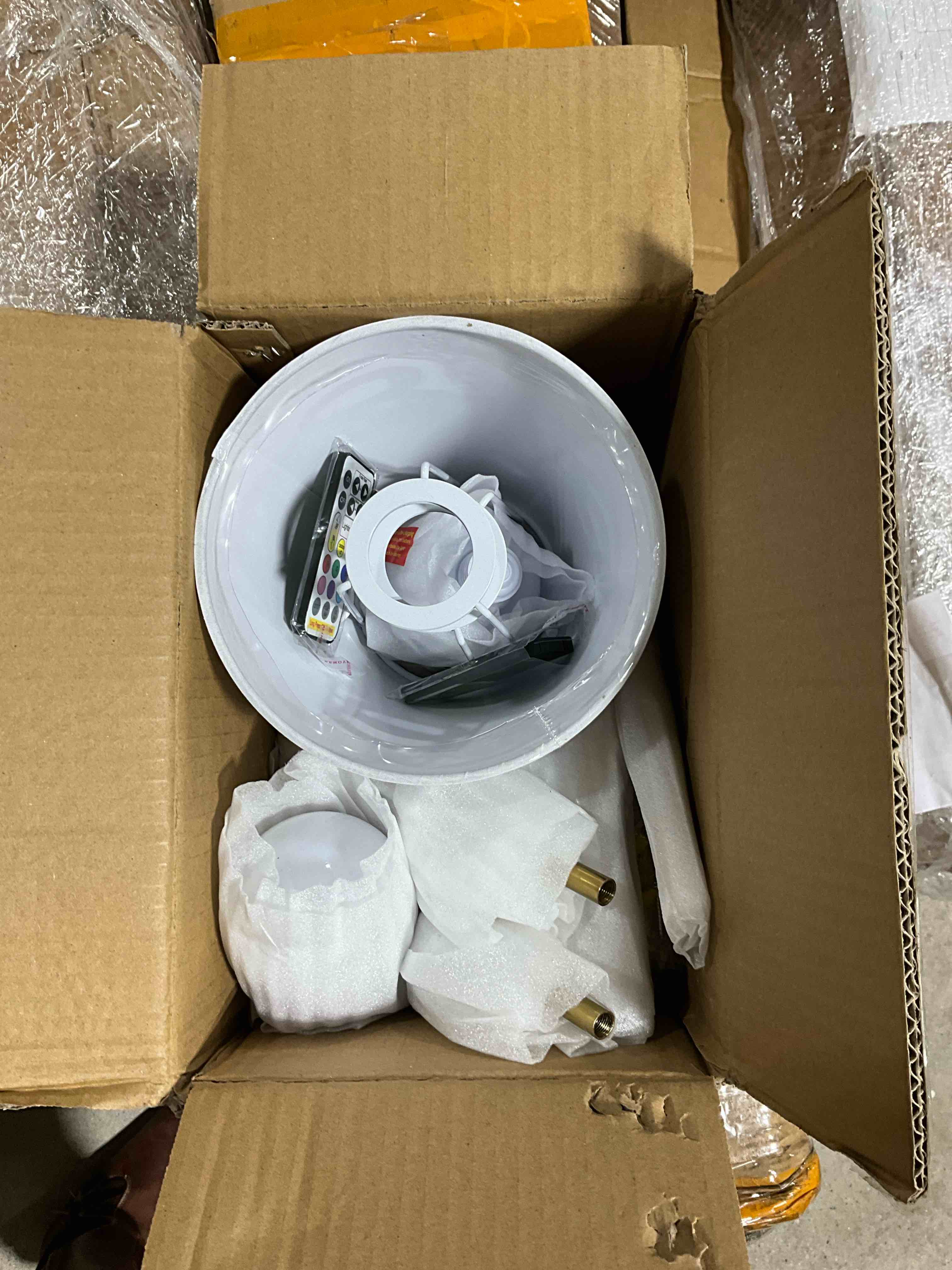 https://s3.amazonaws.com/lotting-images-prod/bidfta/BRN0365036_1738768651404.jpeg