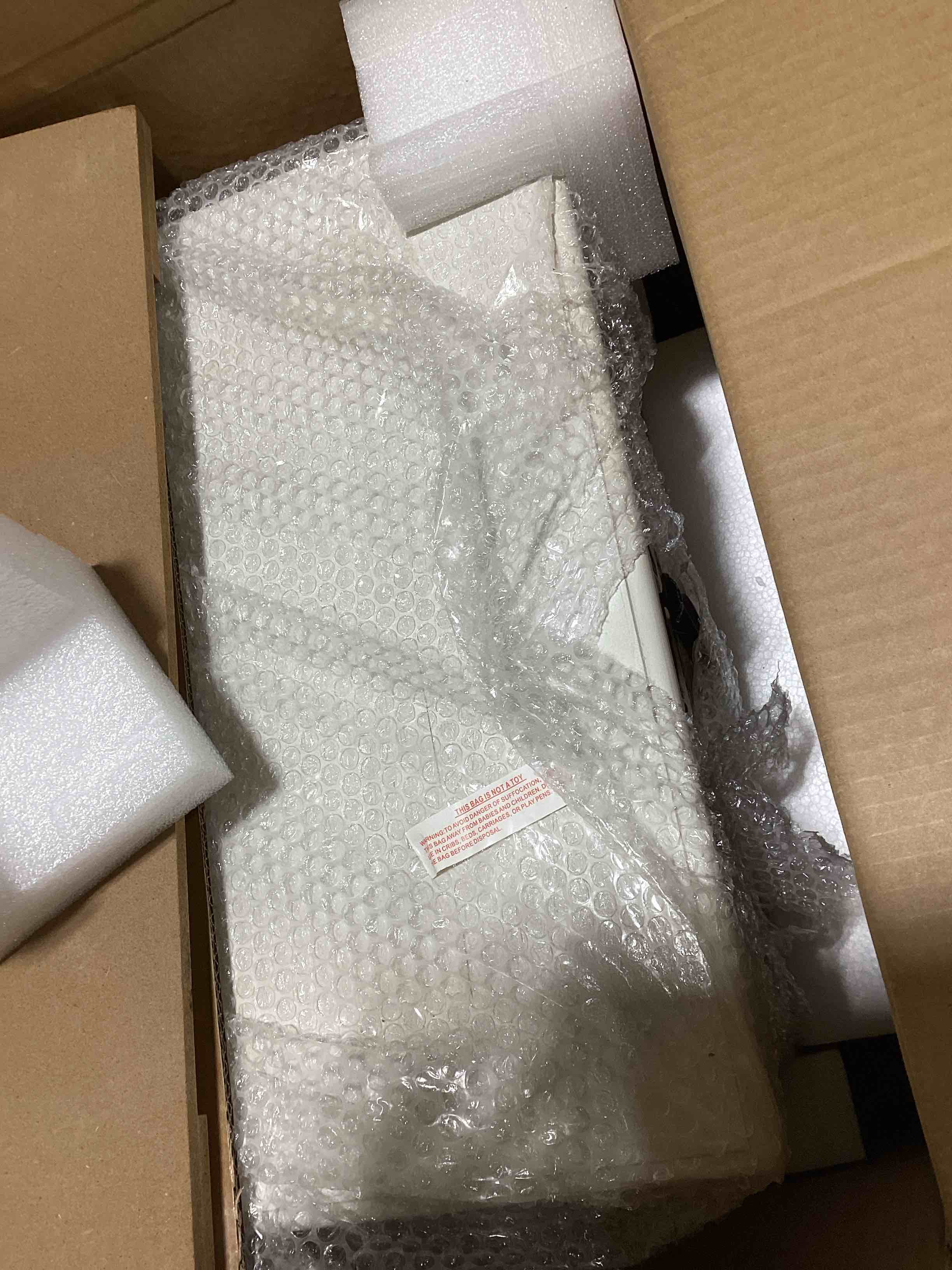 https://s3.amazonaws.com/lotting-images-prod/bidfta/BRN0365657_1735916403929.jpeg