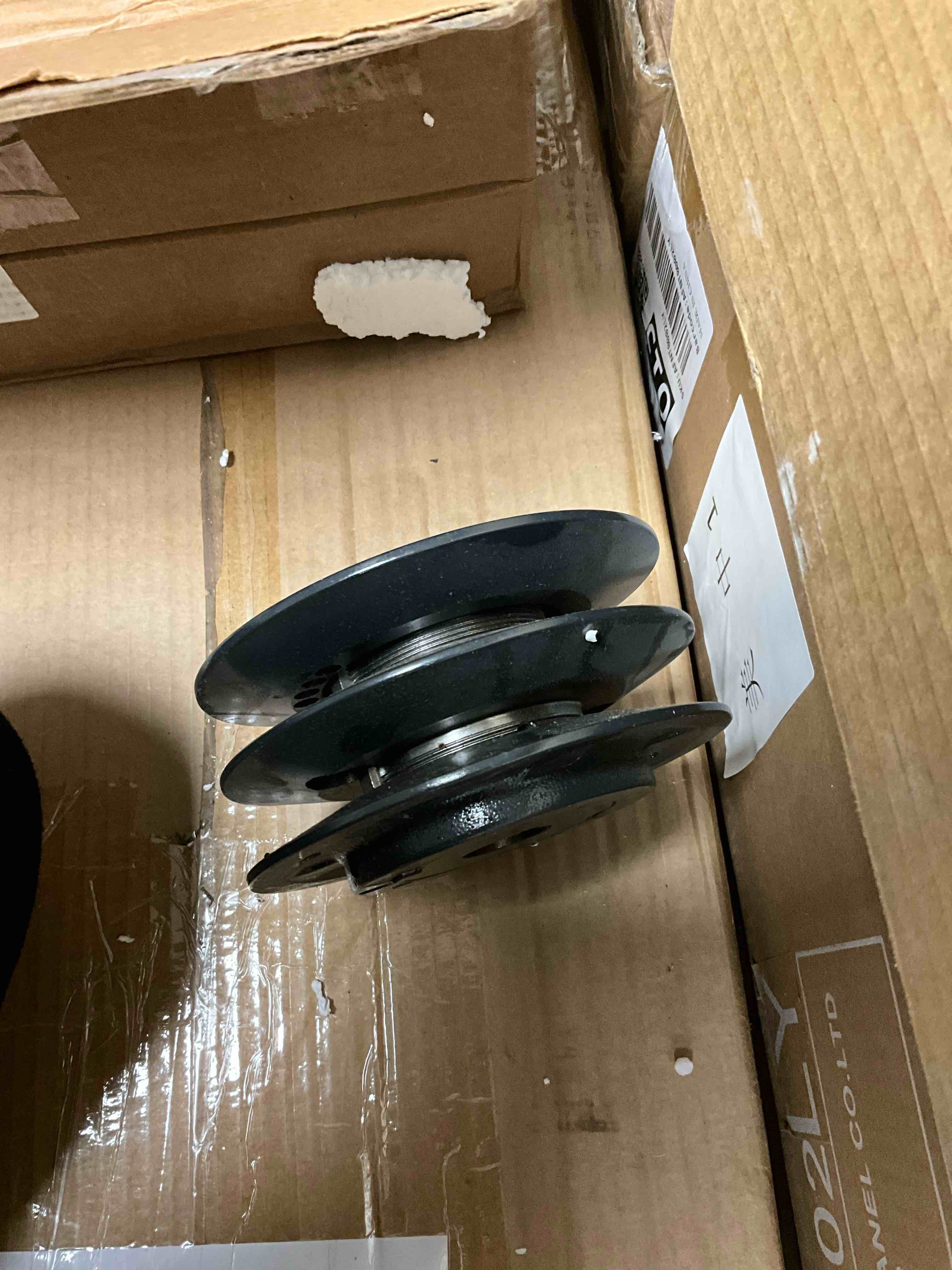 https://s3.amazonaws.com/lotting-images-prod/bidfta/BRN0374660_1741618114129.jpeg