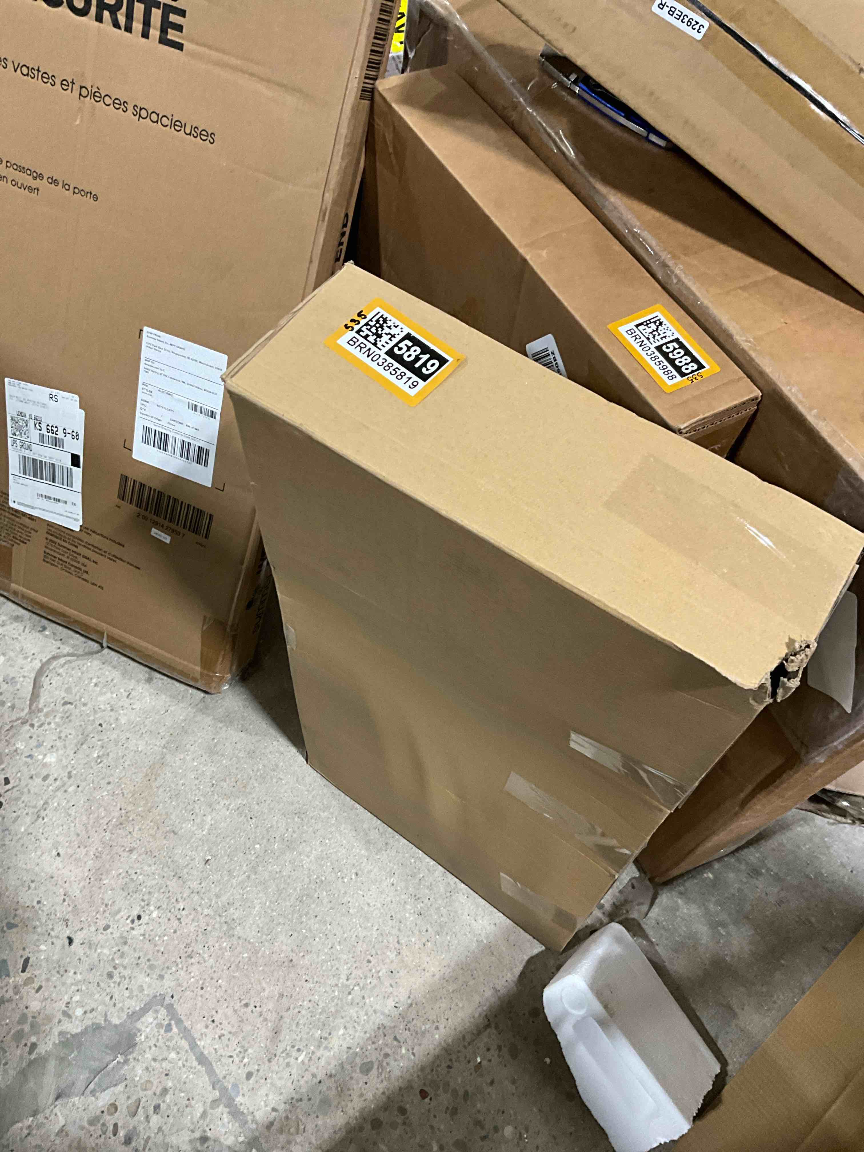 https://s3.amazonaws.com/lotting-images-prod/bidfta/BRN0385819_1730407304818.jpeg