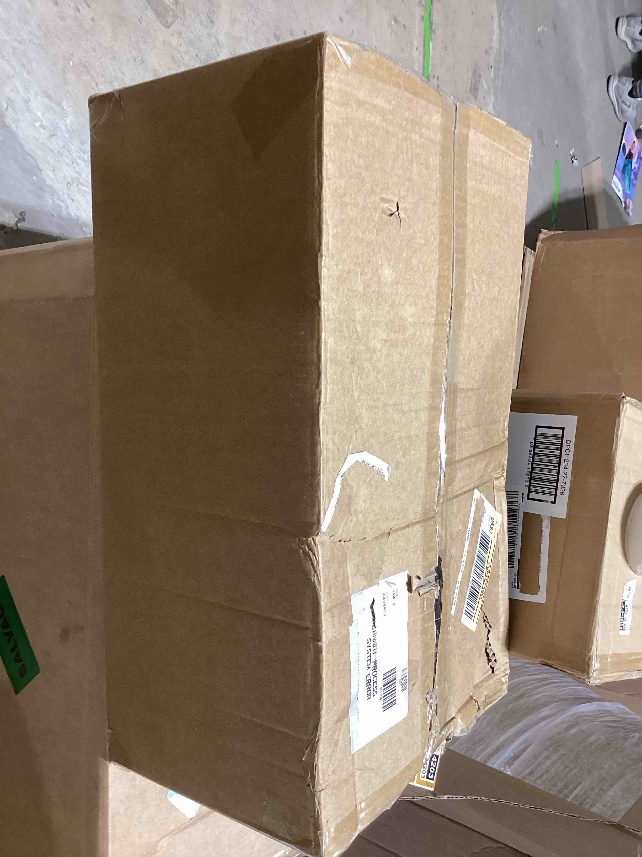 https://s3.amazonaws.com/lotting-images-prod/bidfta/BRN0393912_1750773181026.jpeg