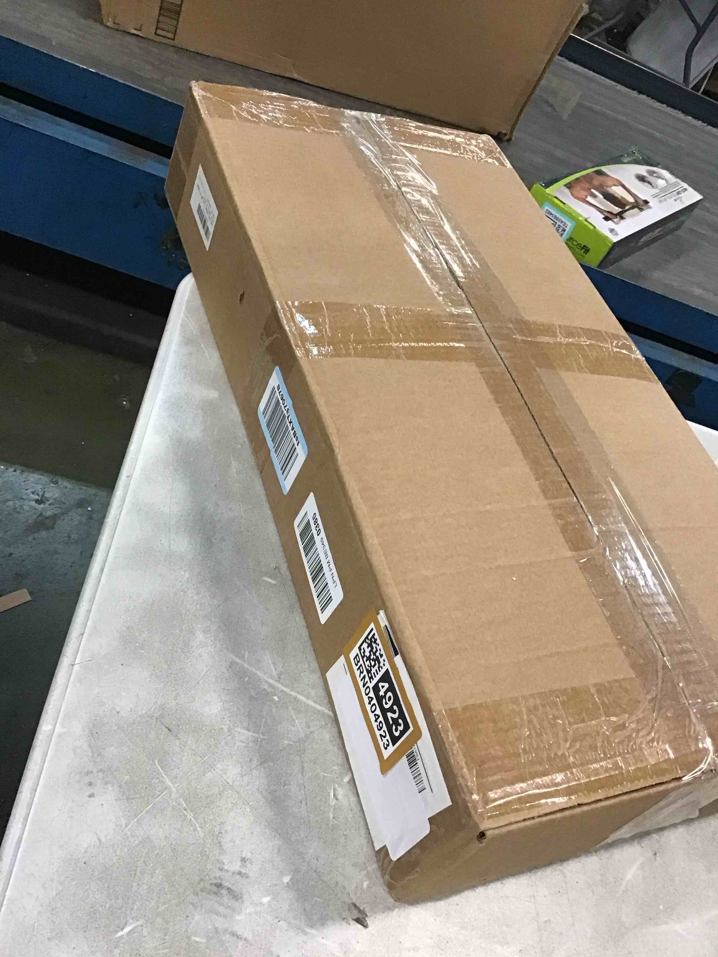 https://s3.amazonaws.com/lotting-images-prod/bidfta/BRN0404923_1731336937562.jpeg
