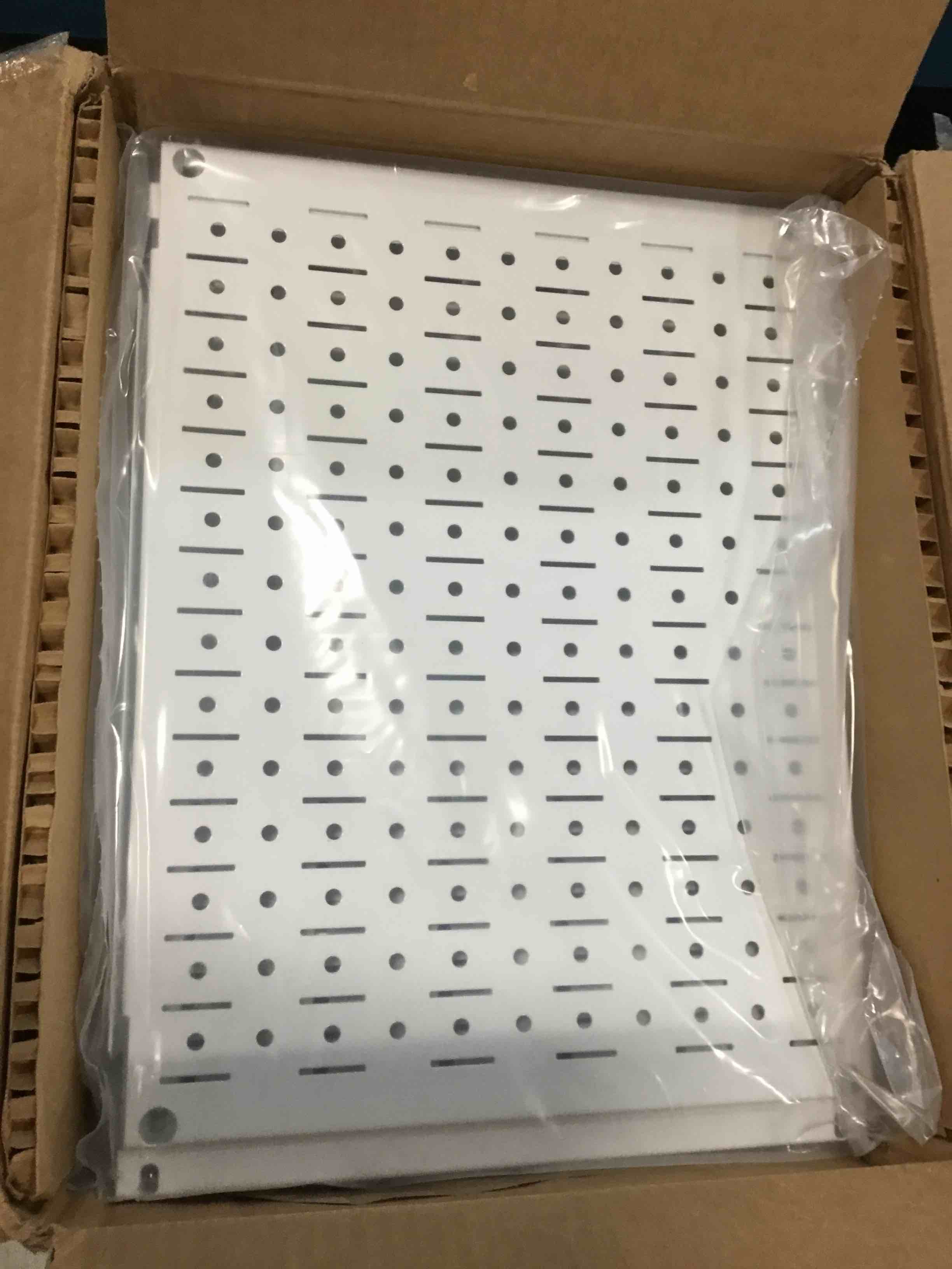 https://s3.amazonaws.com/lotting-images-prod/bidfta/BRN0405380_1730982510871.jpeg