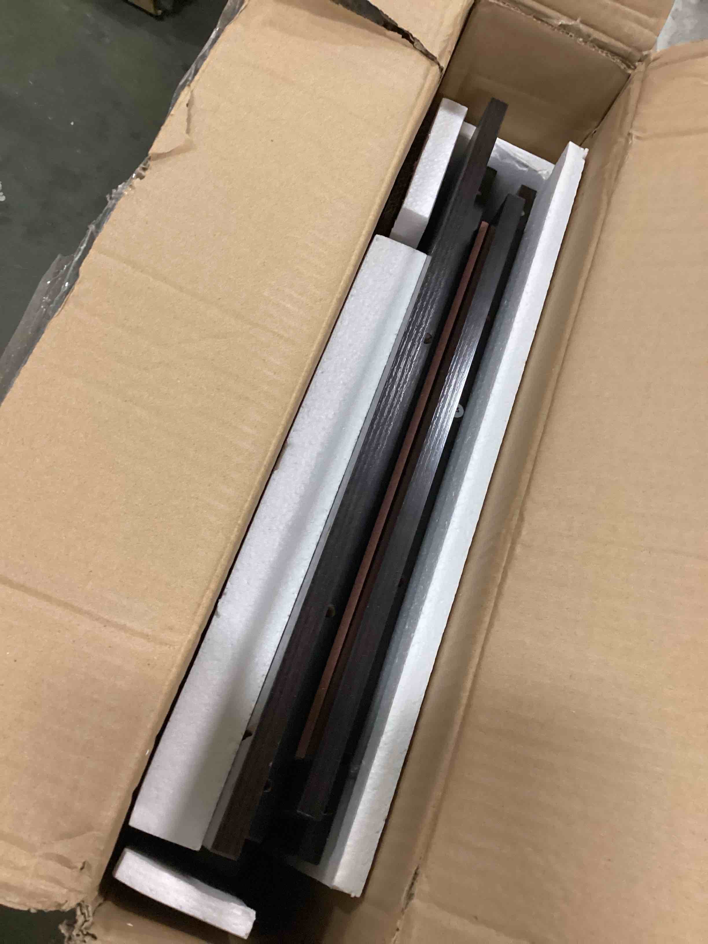 https://s3.amazonaws.com/lotting-images-prod/bidfta/BRN0405402_1730925485530.jpeg