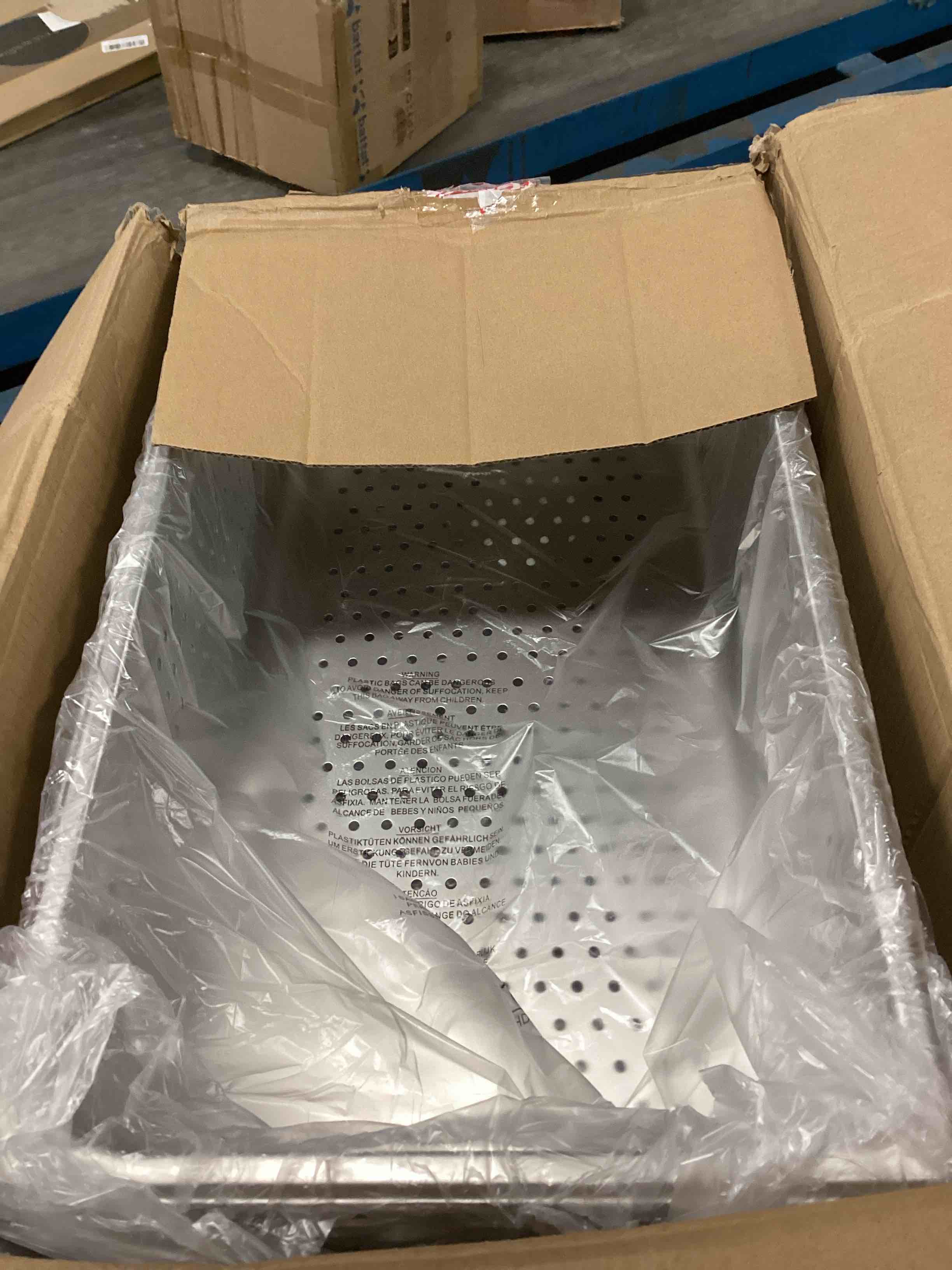 https://s3.amazonaws.com/lotting-images-prod/bidfta/BRN0405862_1730380615841.jpeg