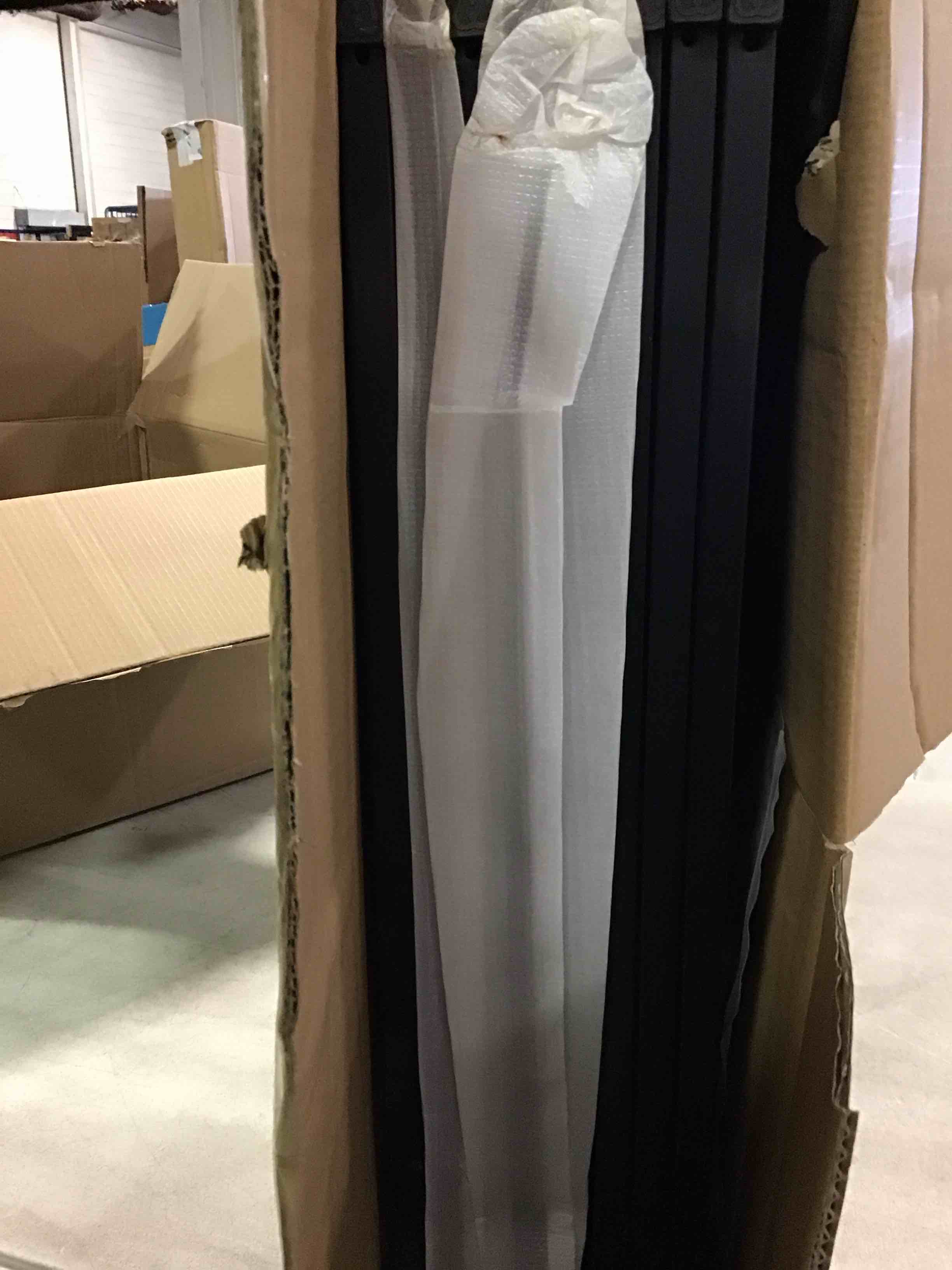 https://s3.amazonaws.com/lotting-images-prod/bidfta/BRN0409442_1729627202825.jpeg