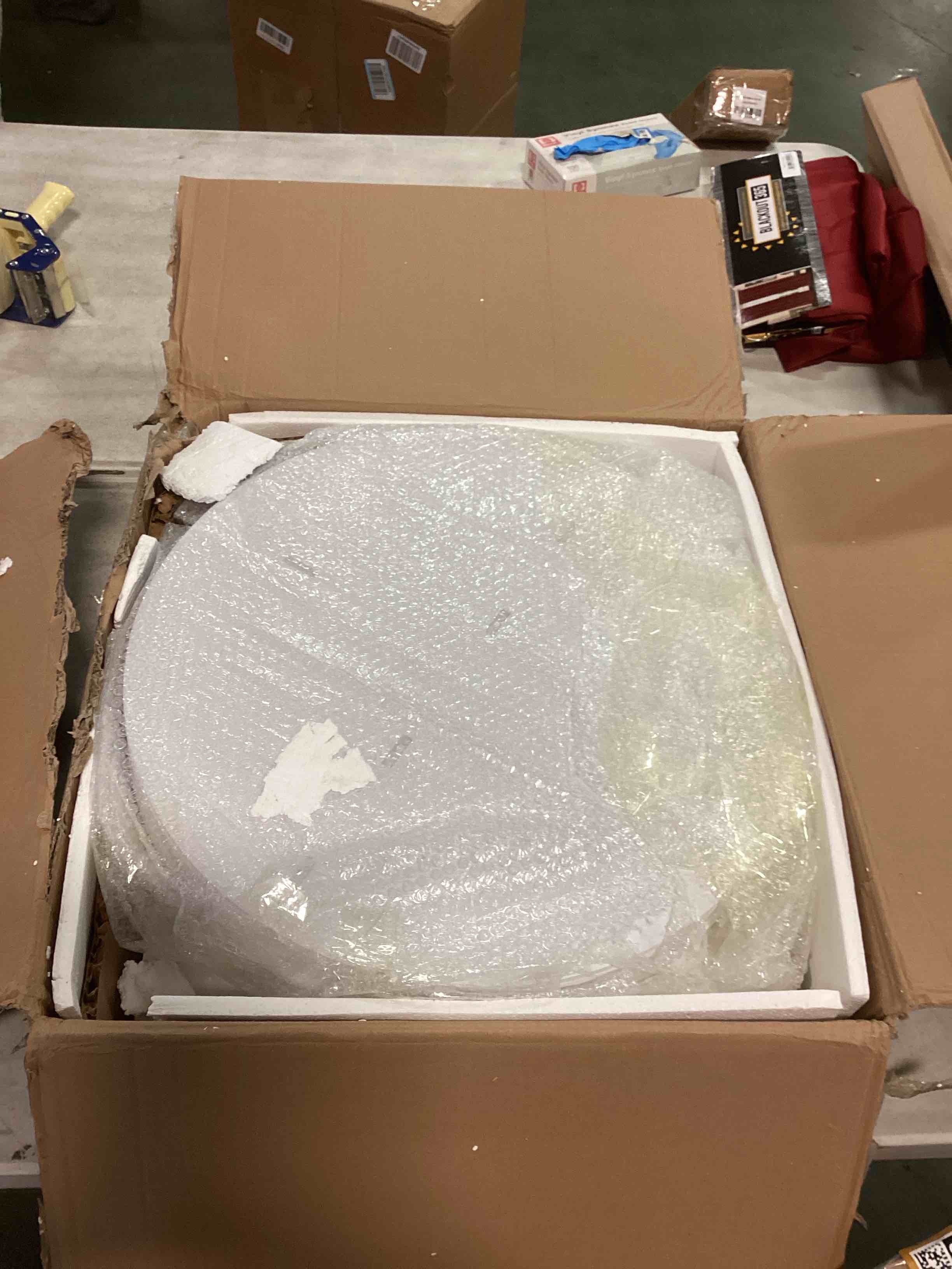 https://s3.amazonaws.com/lotting-images-prod/bidfta/BRN0409656_1729599382648.jpeg