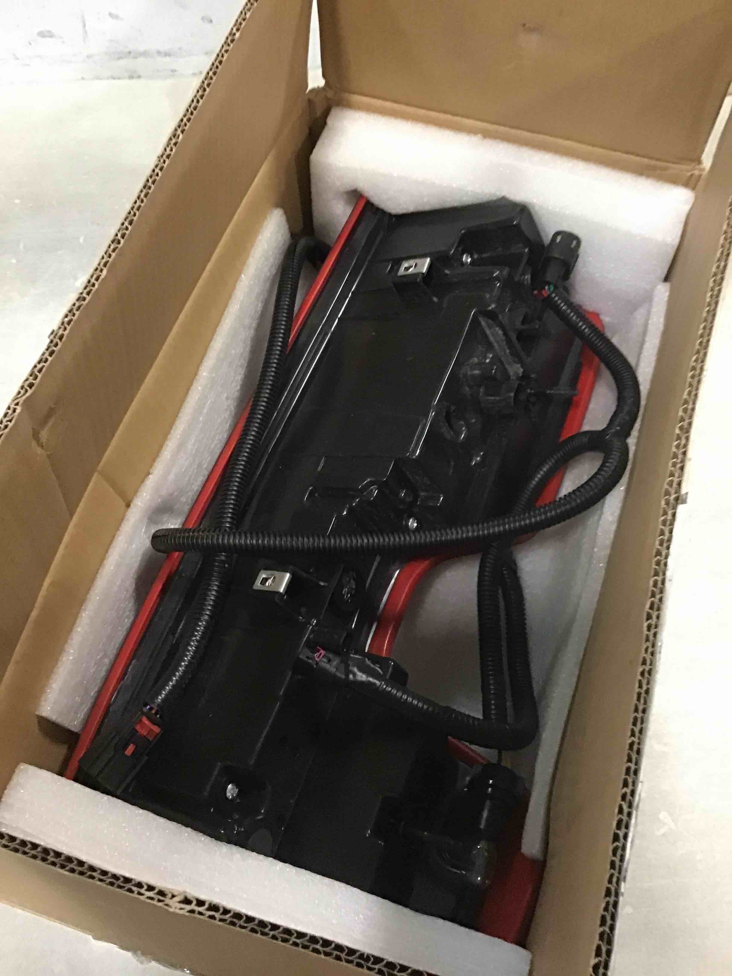 https://s3.amazonaws.com/lotting-images-prod/bidfta/BRN0417310_1729873532171.jpeg